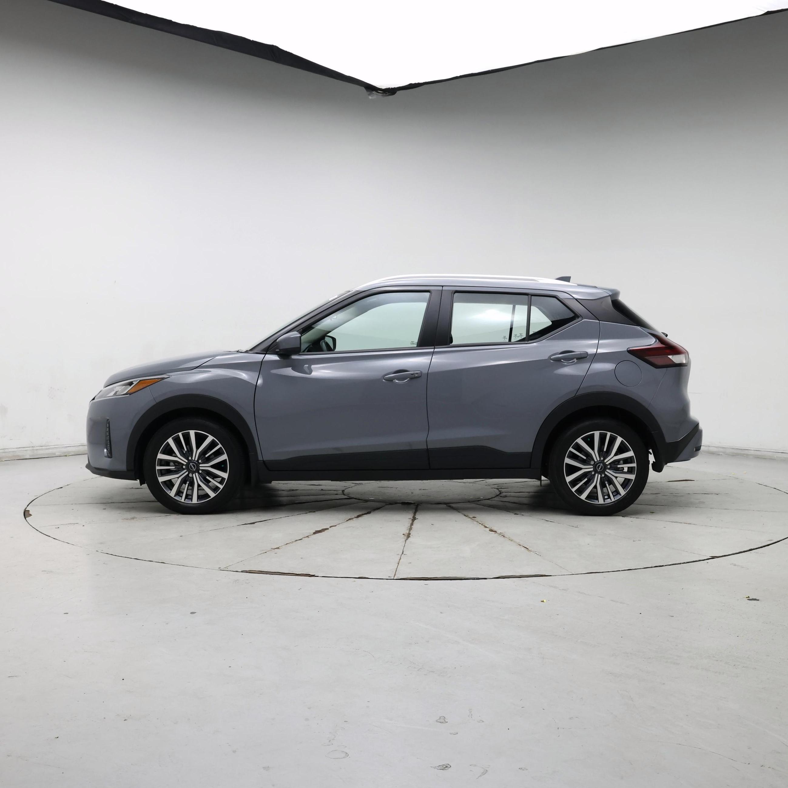 Thumbnail: 2024 Nissan Kicks - 3