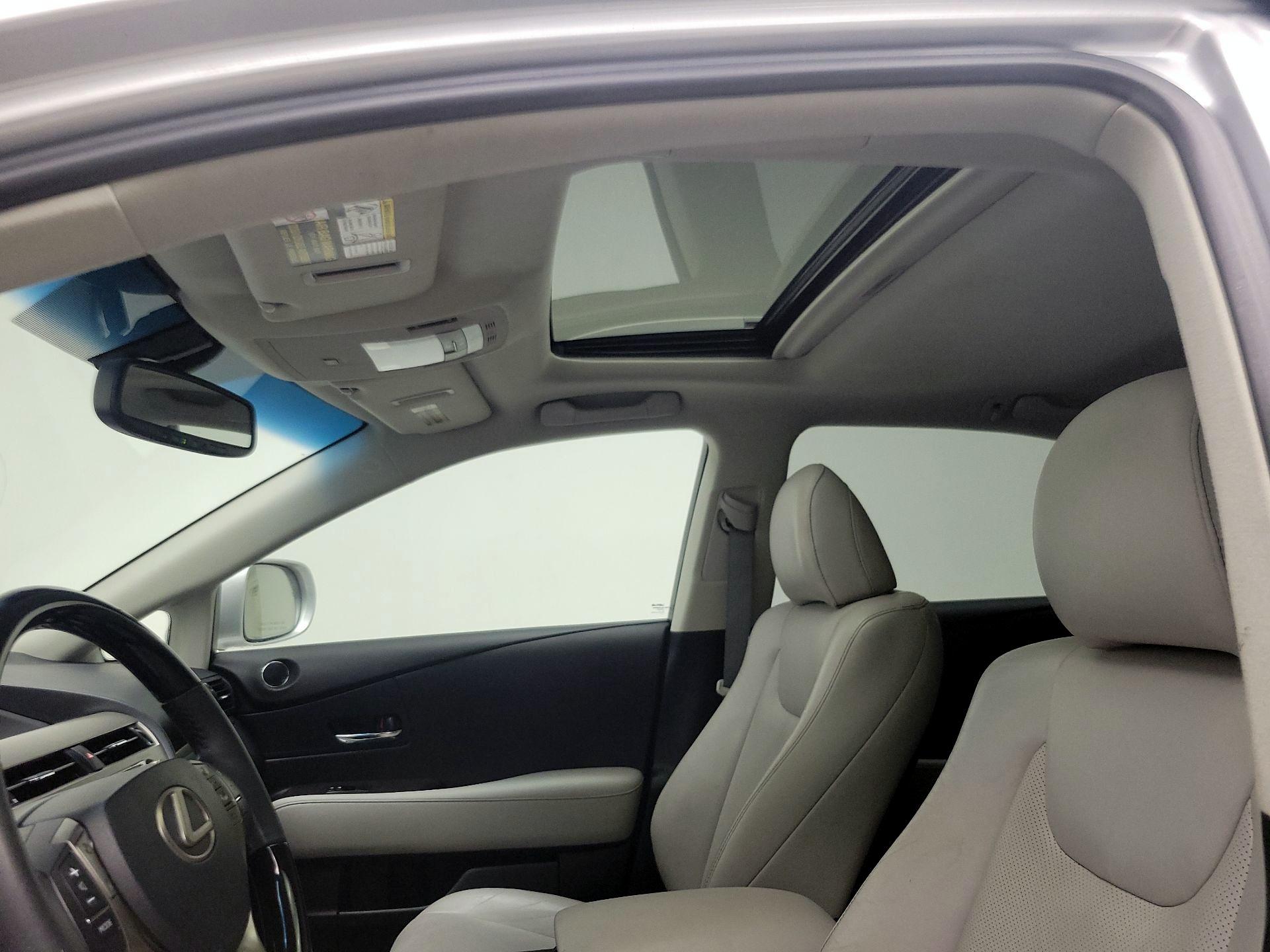 Thumbnail: 2015 Lexus RX - 18