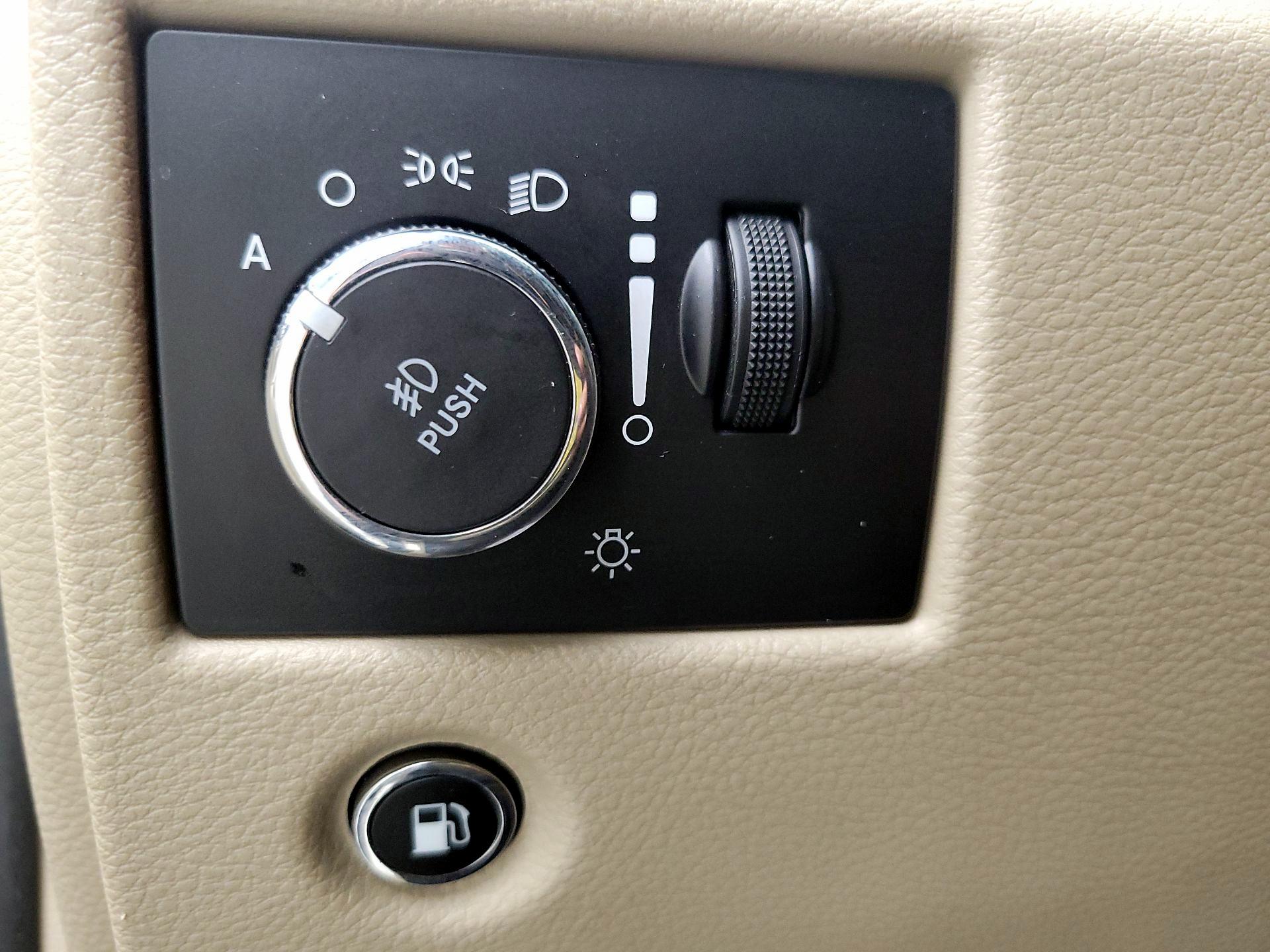 Thumbnail: 2018 Jeep Grand Cherokee - 13