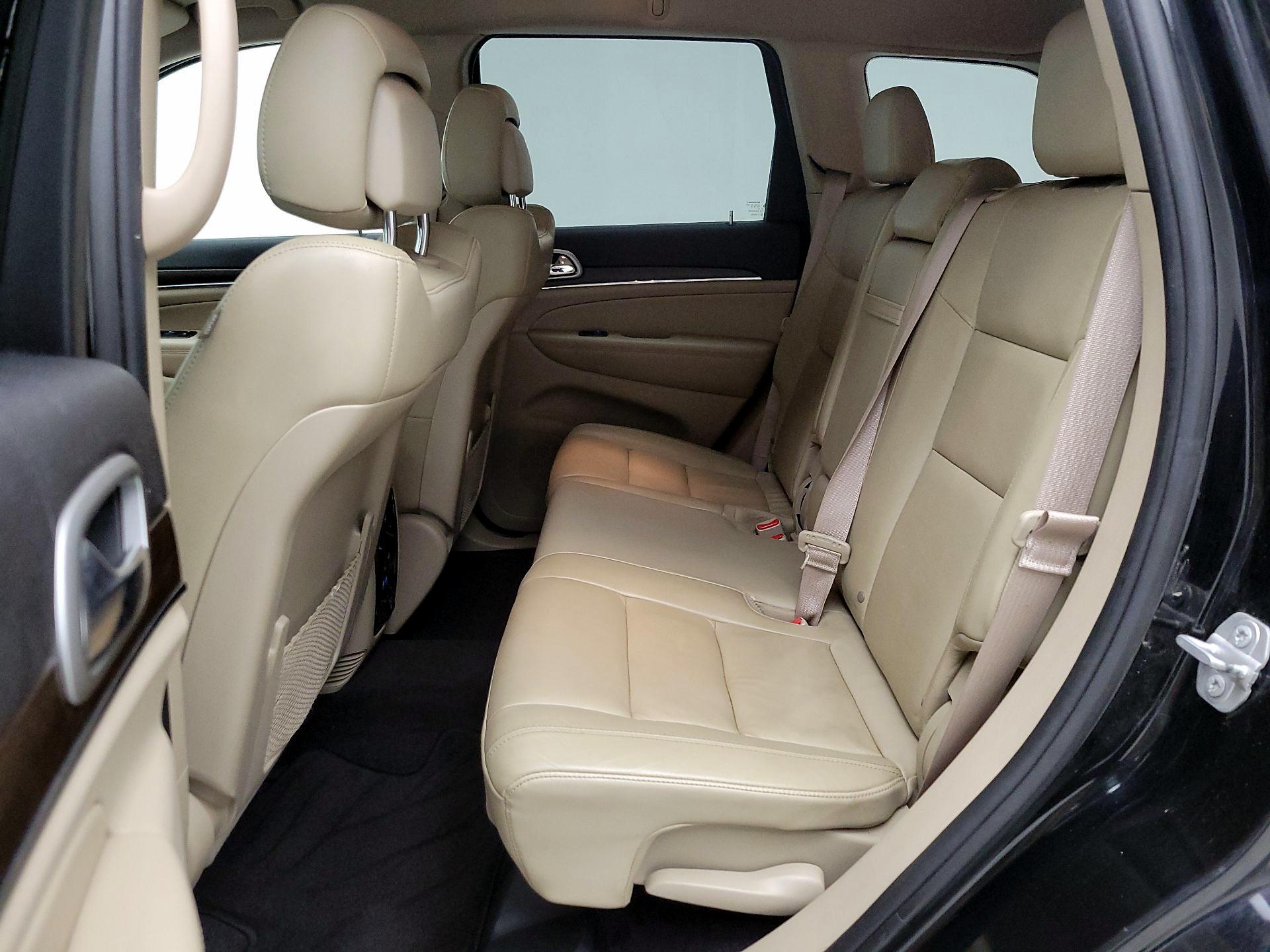 Thumbnail: 2018 Jeep Grand Cherokee - 19