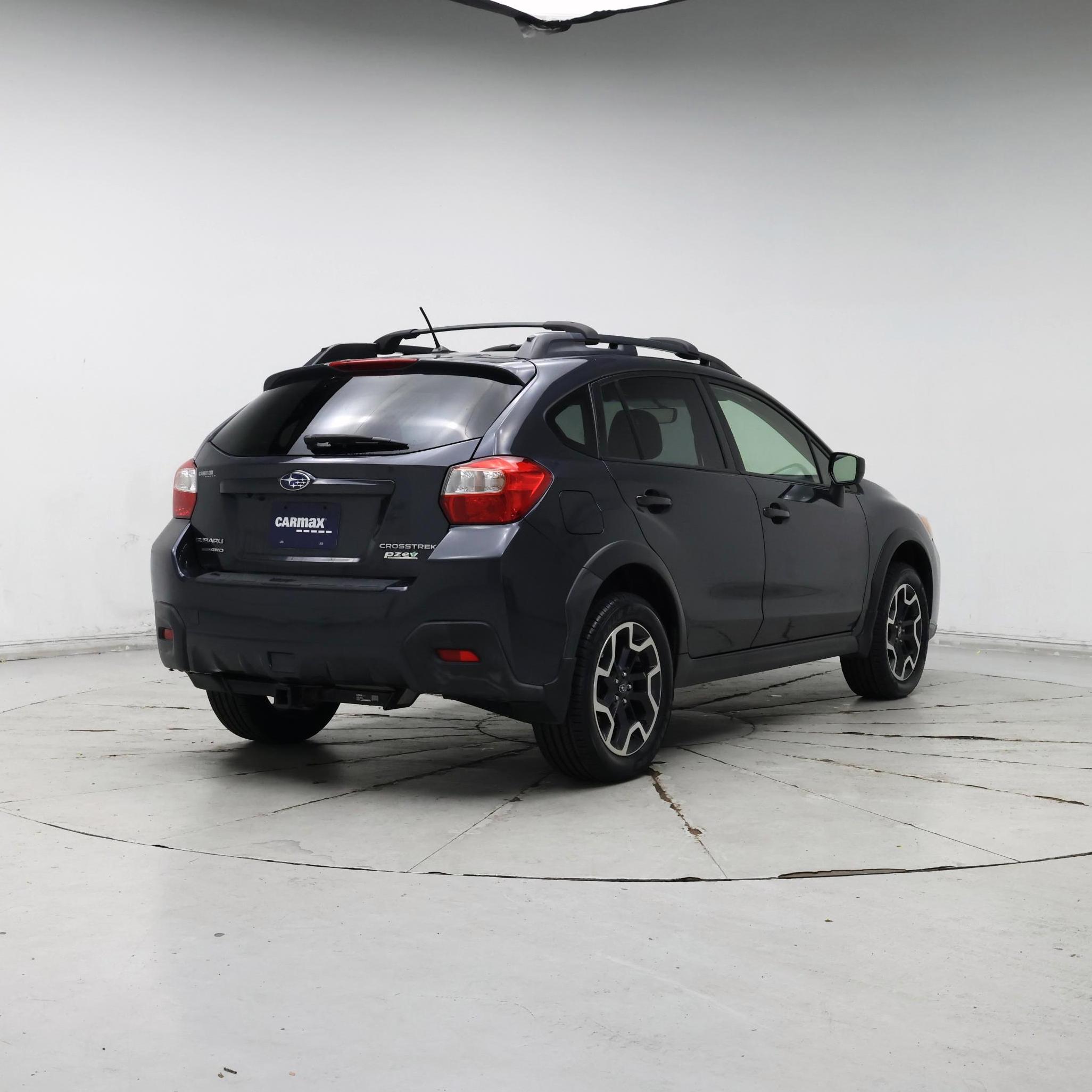 Thumbnail: 2017 Subaru Crosstrek - 8