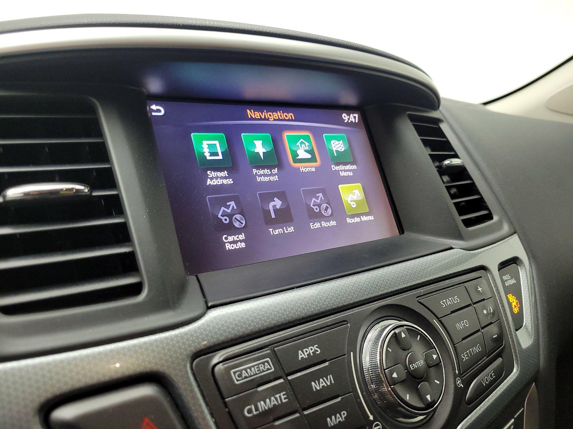 Thumbnail: 2017 Nissan Pathfinder - 14