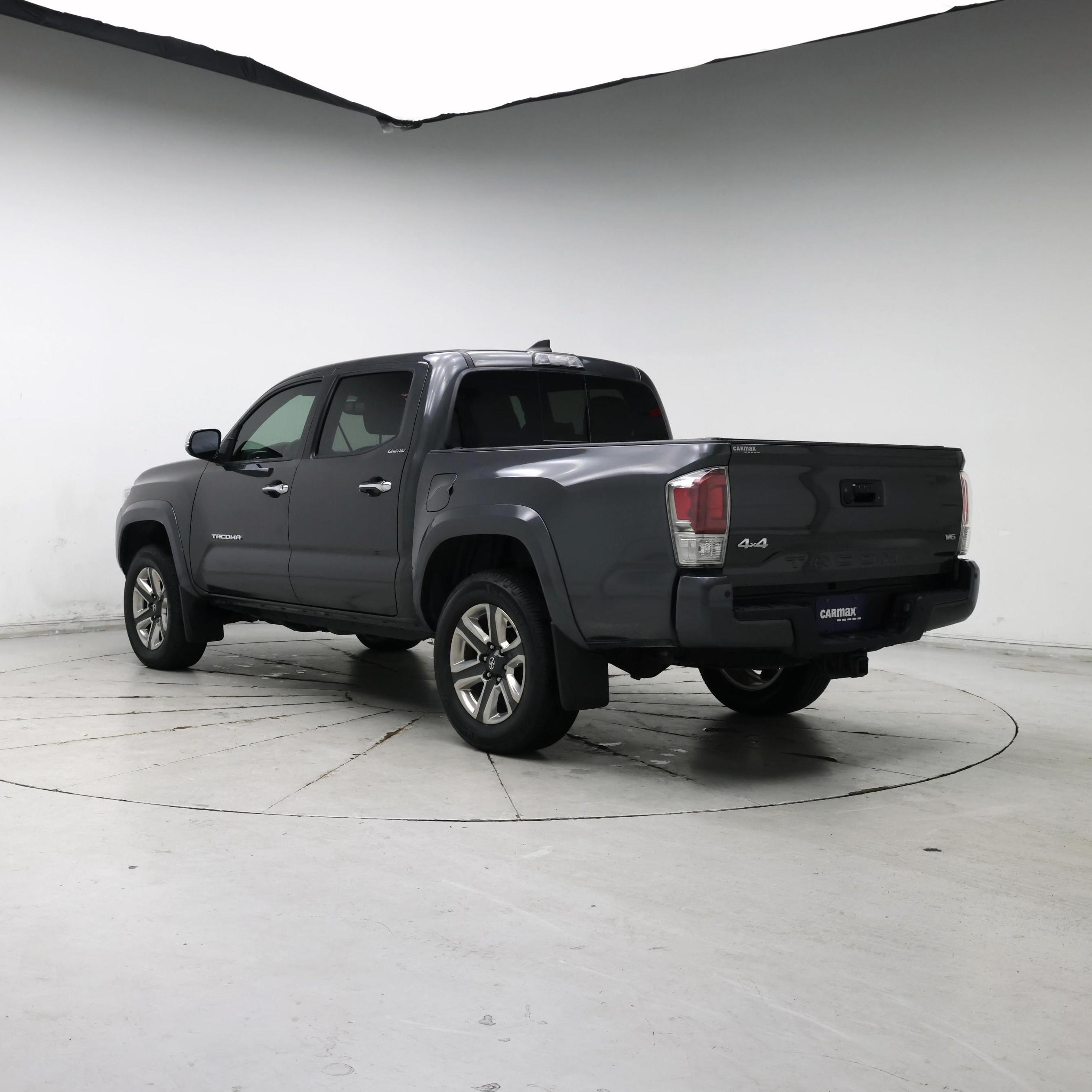 Thumbnail: 2018 Toyota Tacoma - 2