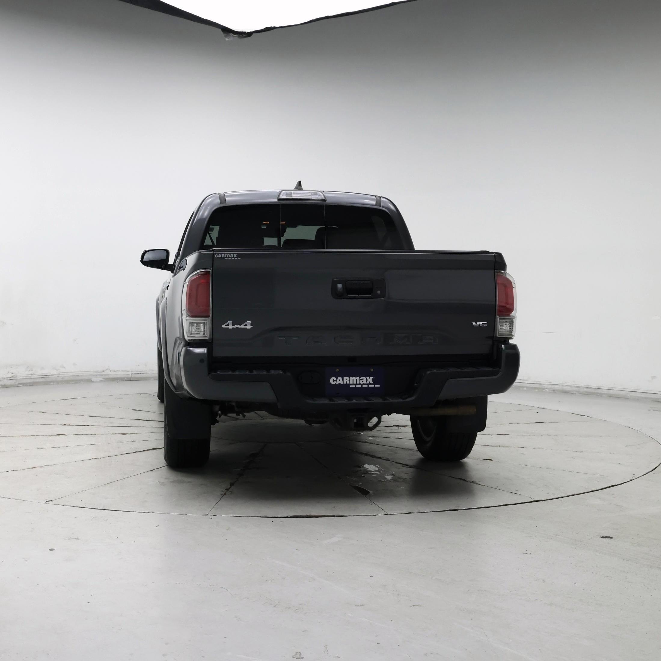 Thumbnail: 2018 Toyota Tacoma - 6