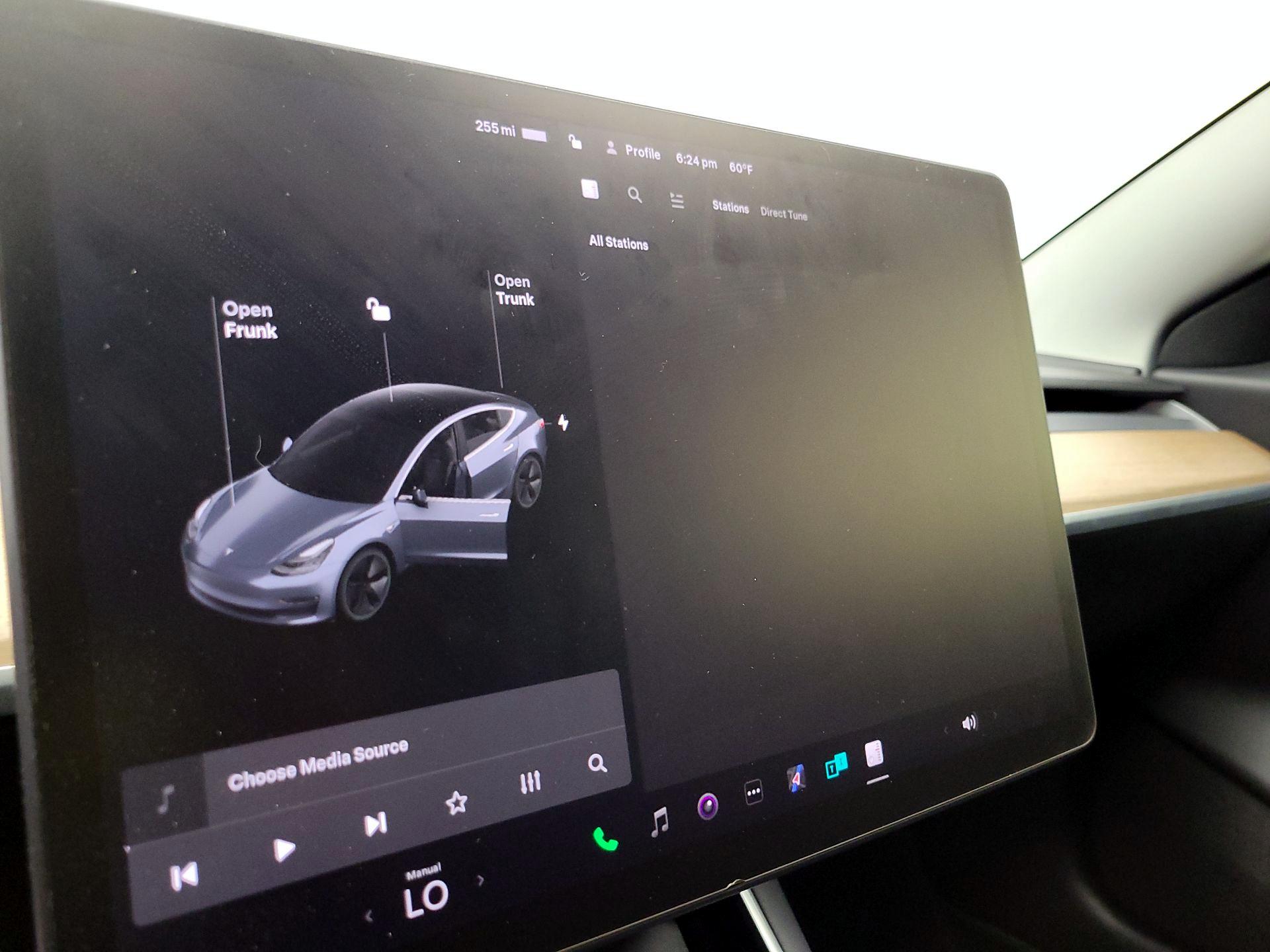 Thumbnail: 2020 Tesla Model 3 - 13
