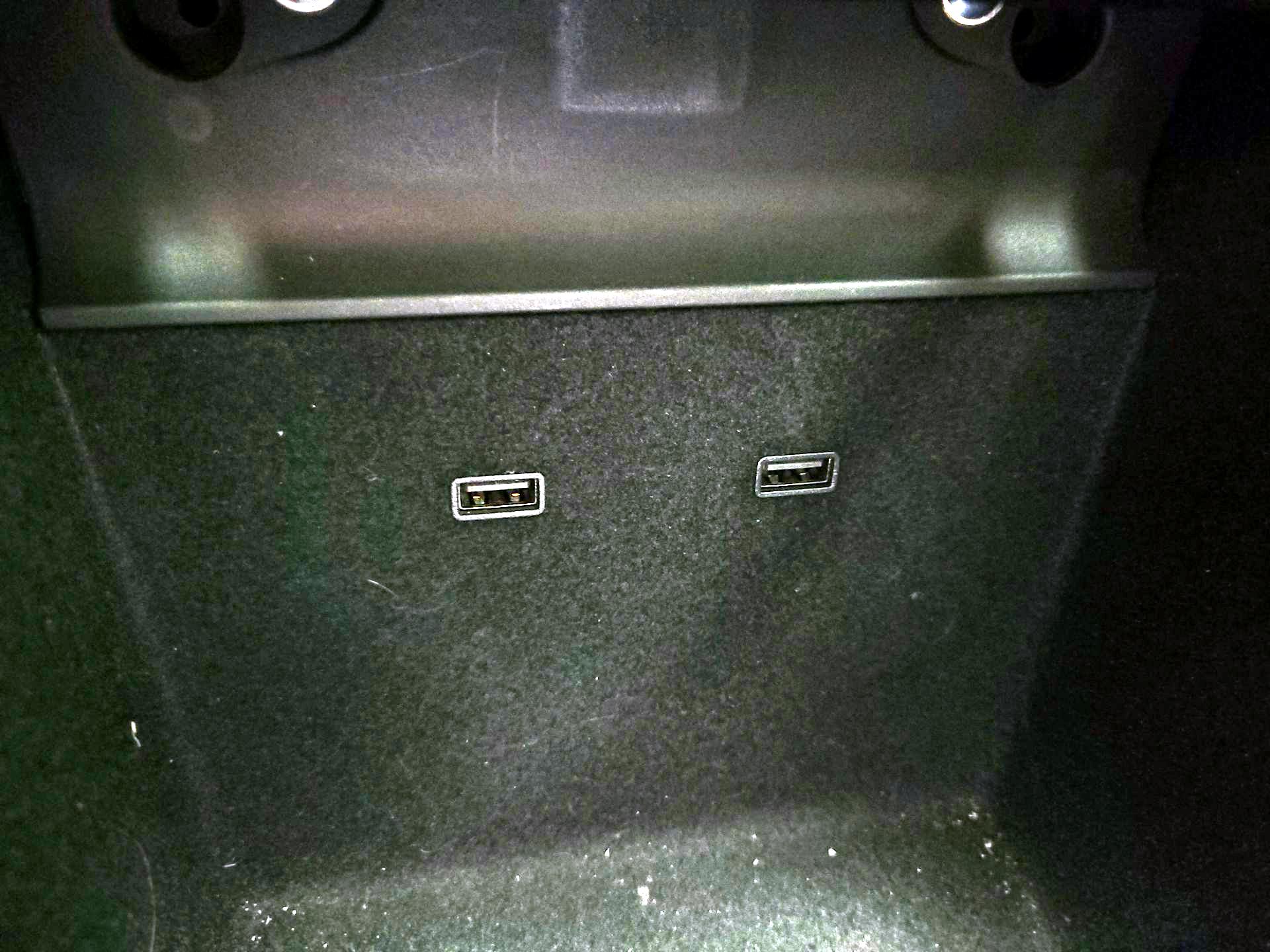Thumbnail: 2020 Tesla Model 3 - 16