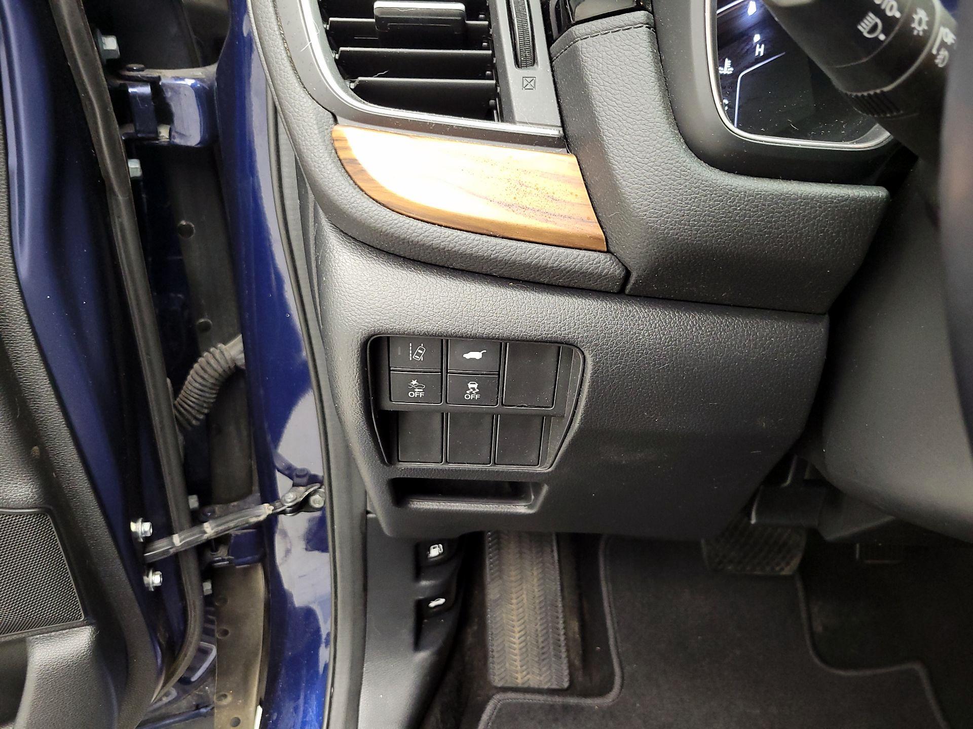 Thumbnail: 2017 Honda CR-V - 13
