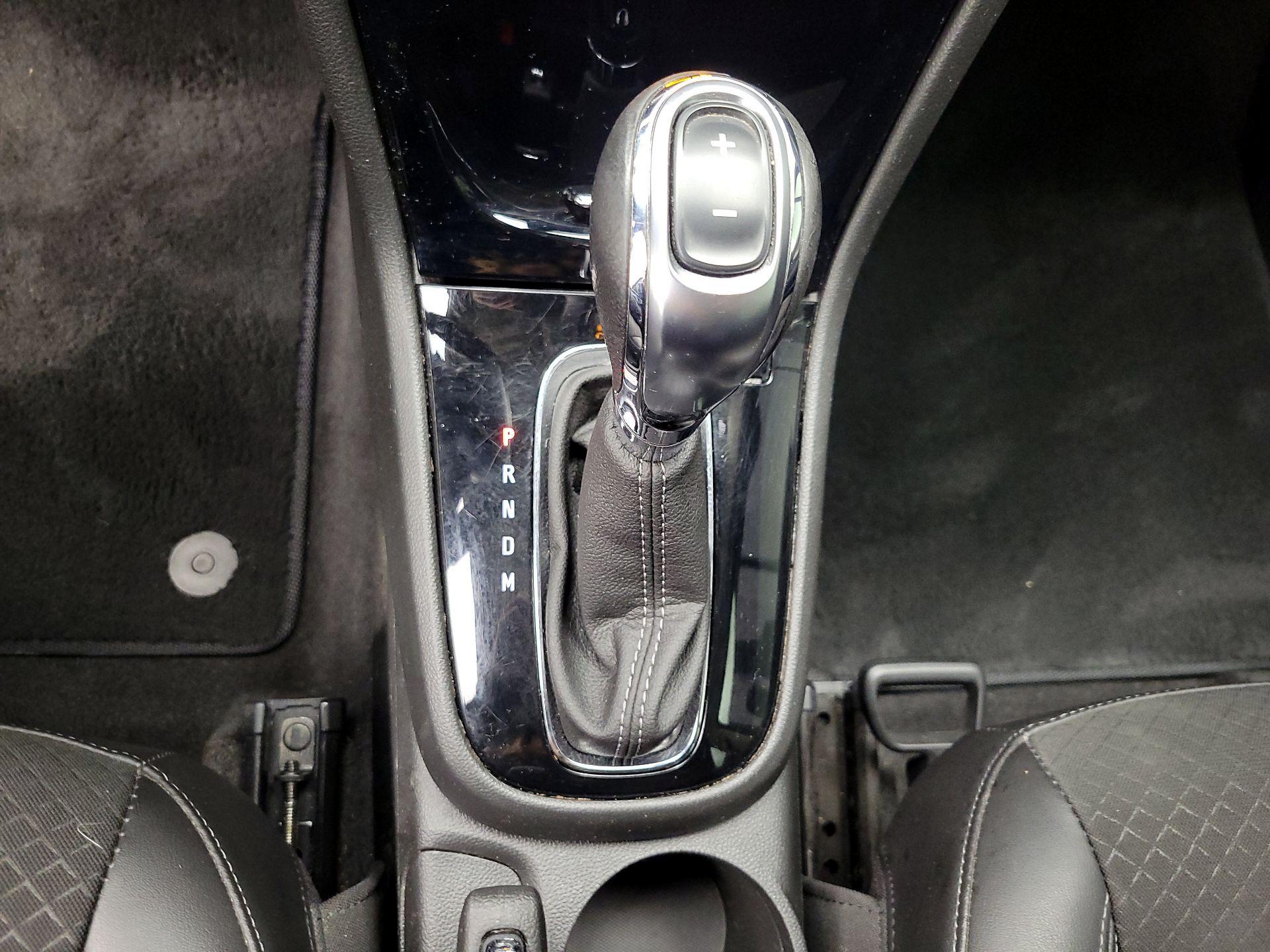 Thumbnail: 2018 Buick Encore - 17