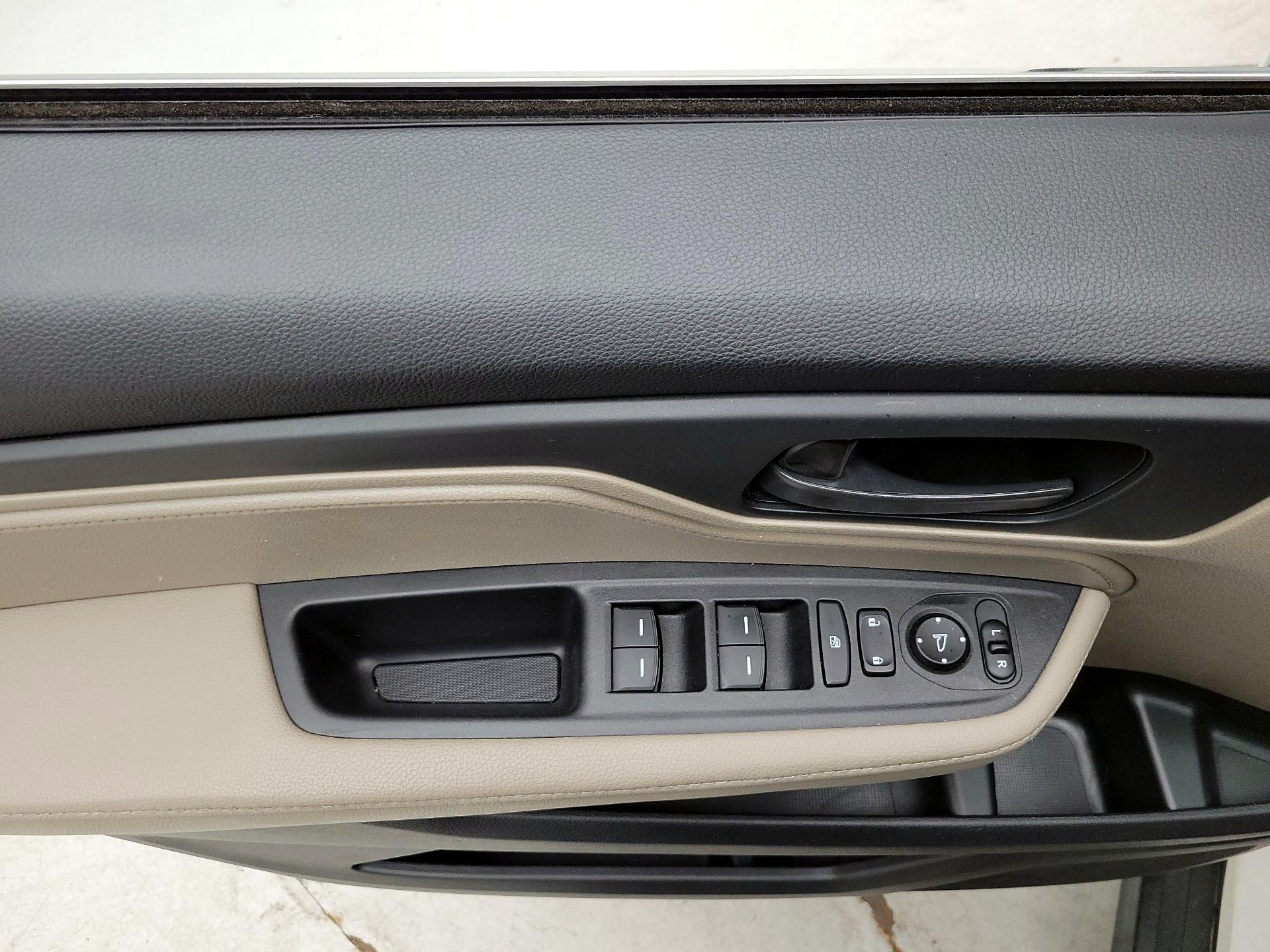 Thumbnail: 2019 Honda Odyssey - 12