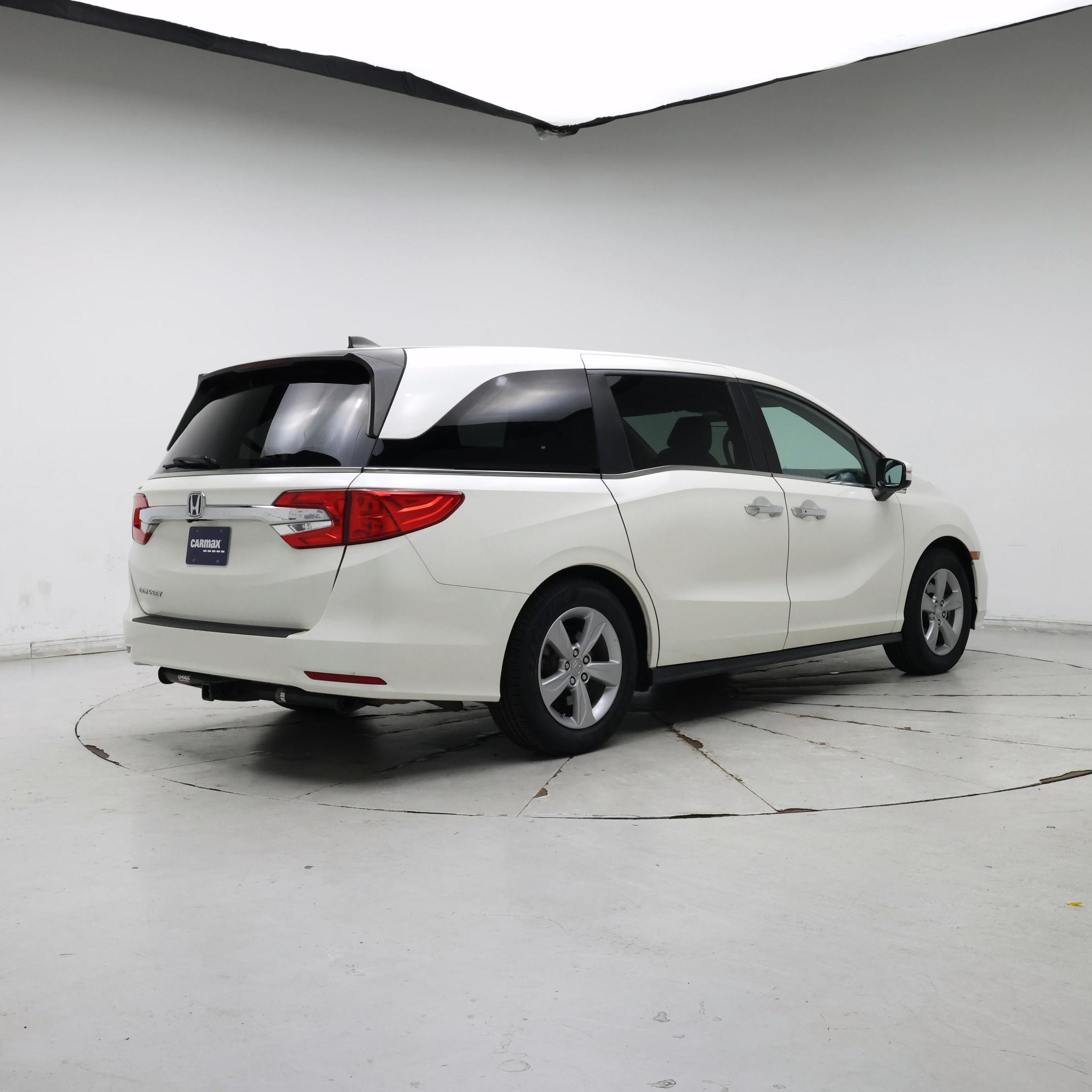 Thumbnail: 2019 Honda Odyssey - 8