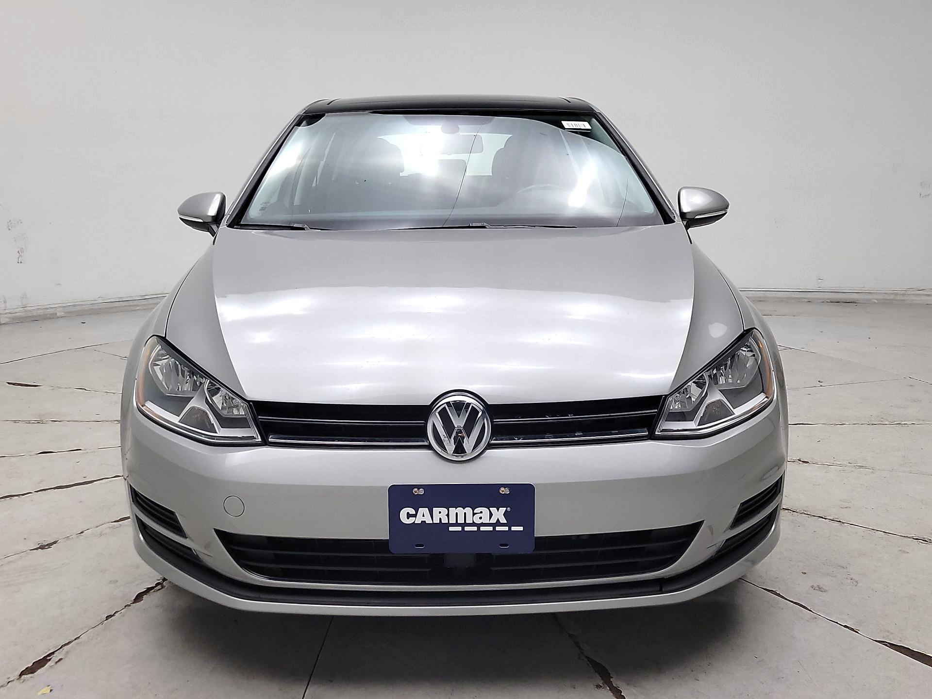 Thumbnail: 2017 Volkswagen Golf - 2