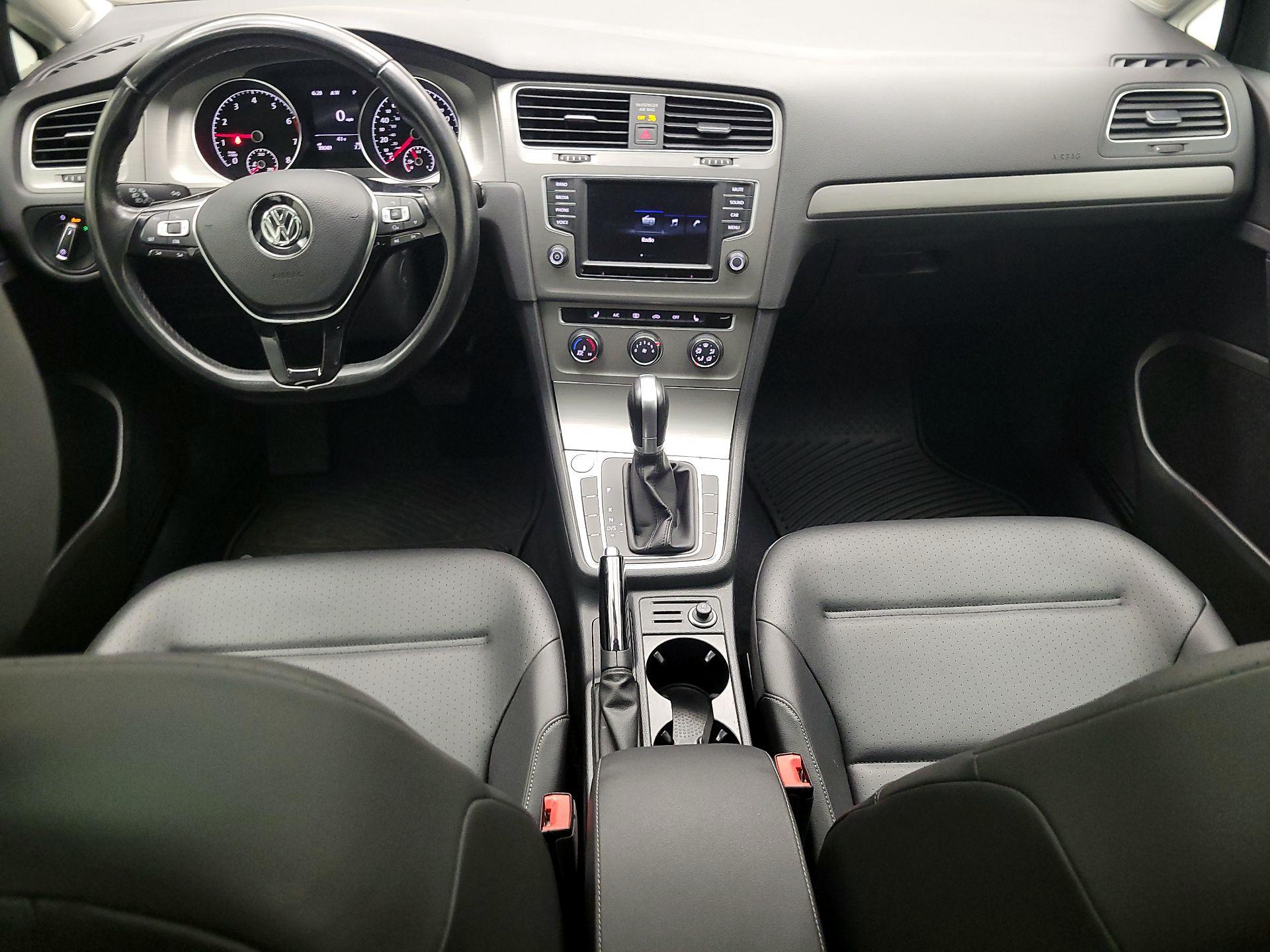 Thumbnail: 2017 Volkswagen Golf - 8