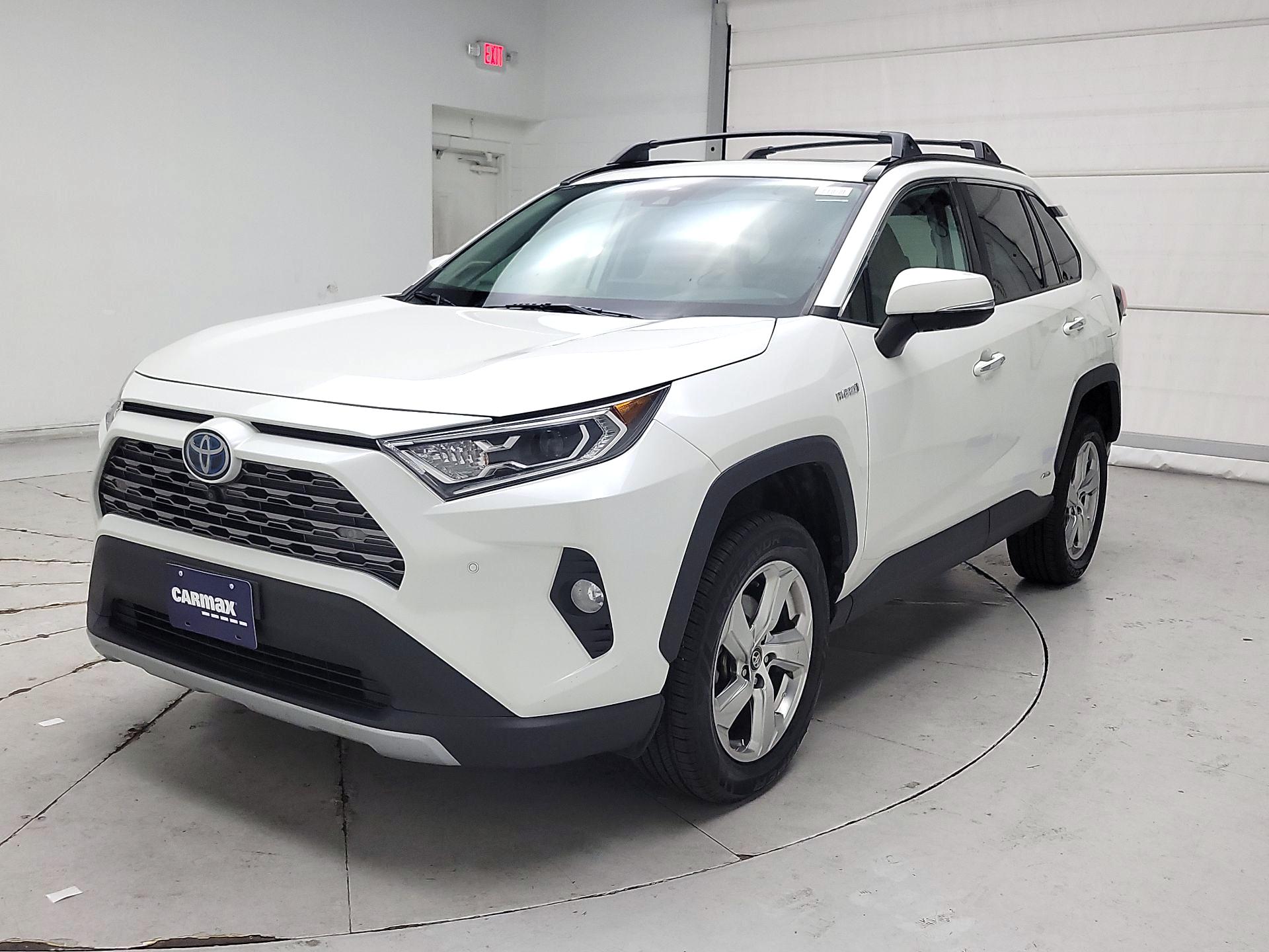 Thumbnail: 2020 Toyota RAV4 - 3