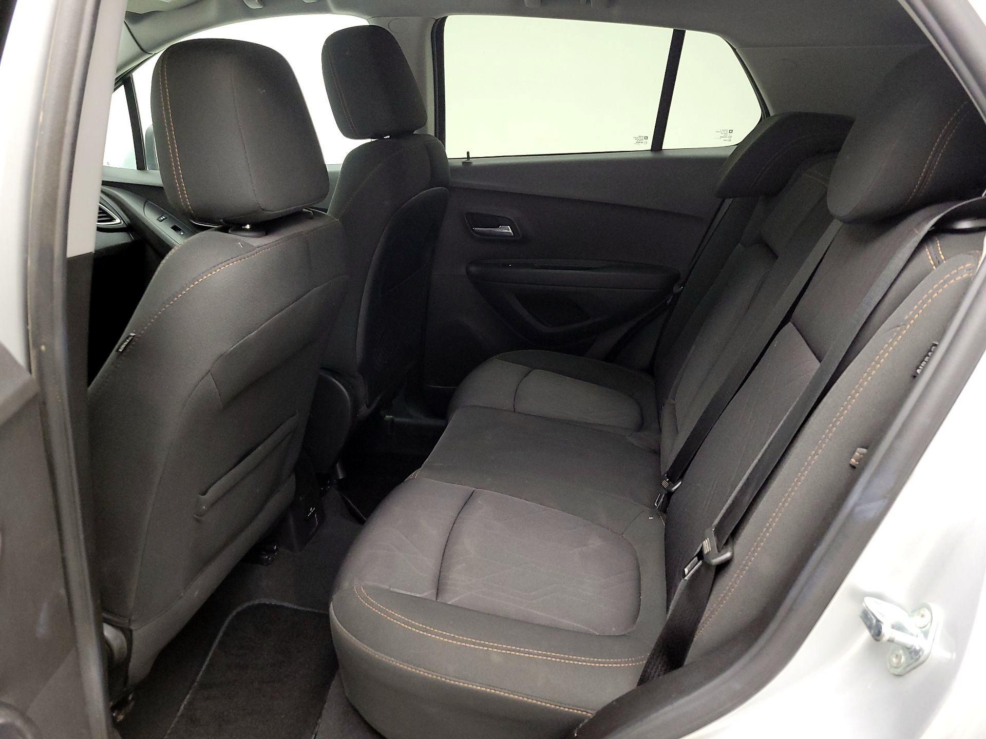 Thumbnail: 2017 Chevrolet Trax - 19