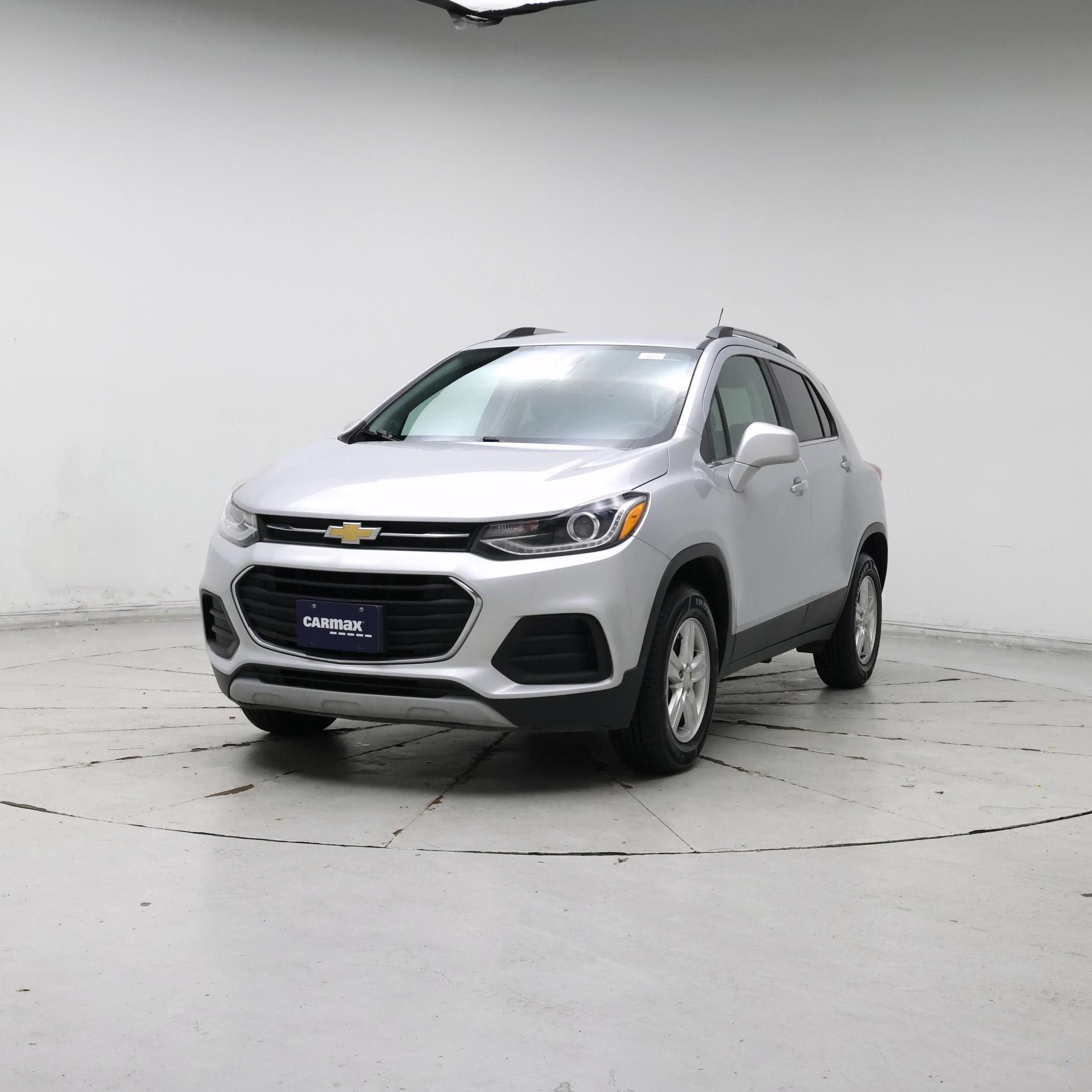 Thumbnail: 2017 Chevrolet Trax - 4