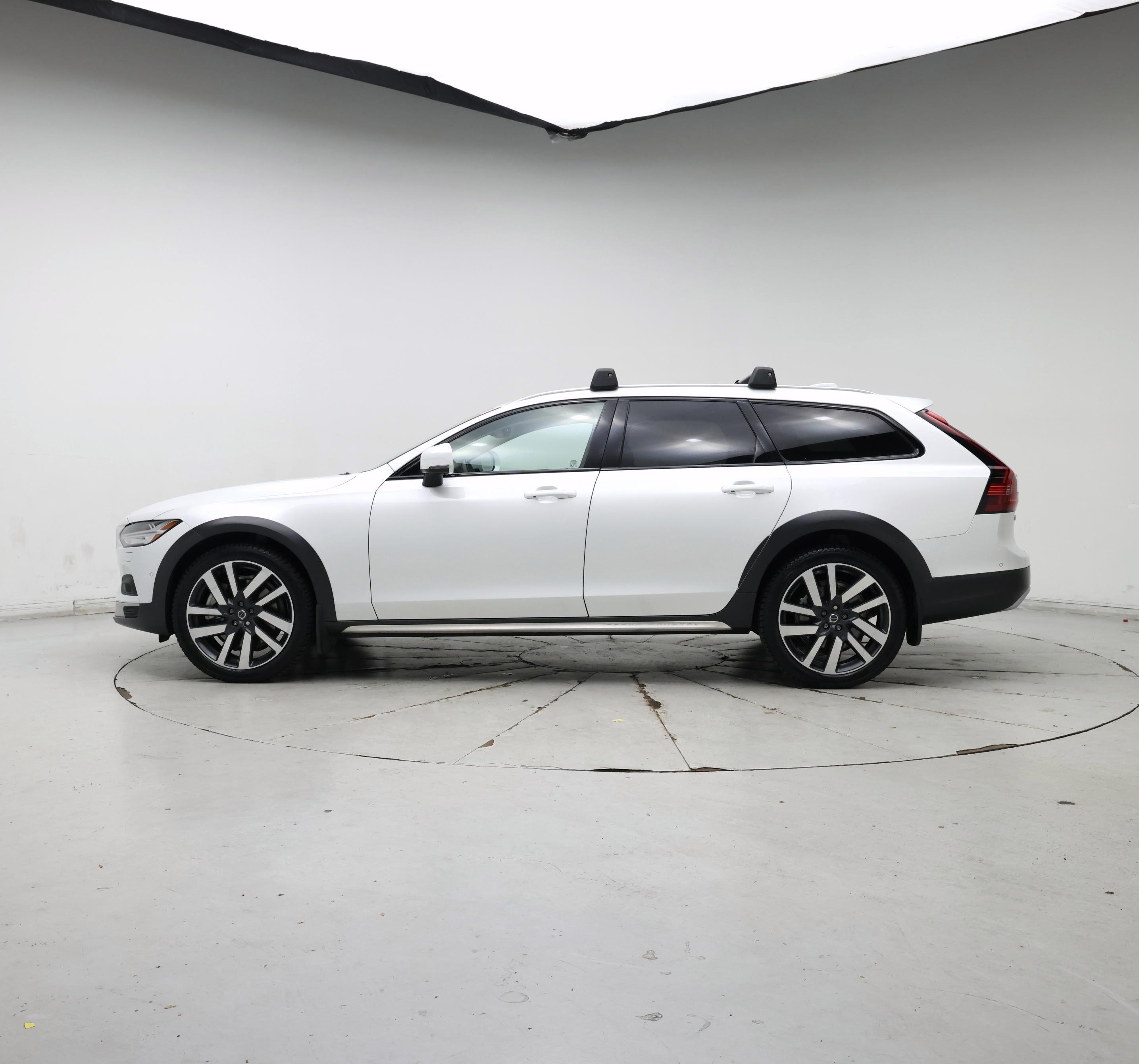 Thumbnail: 2021 Volvo S90 - 3