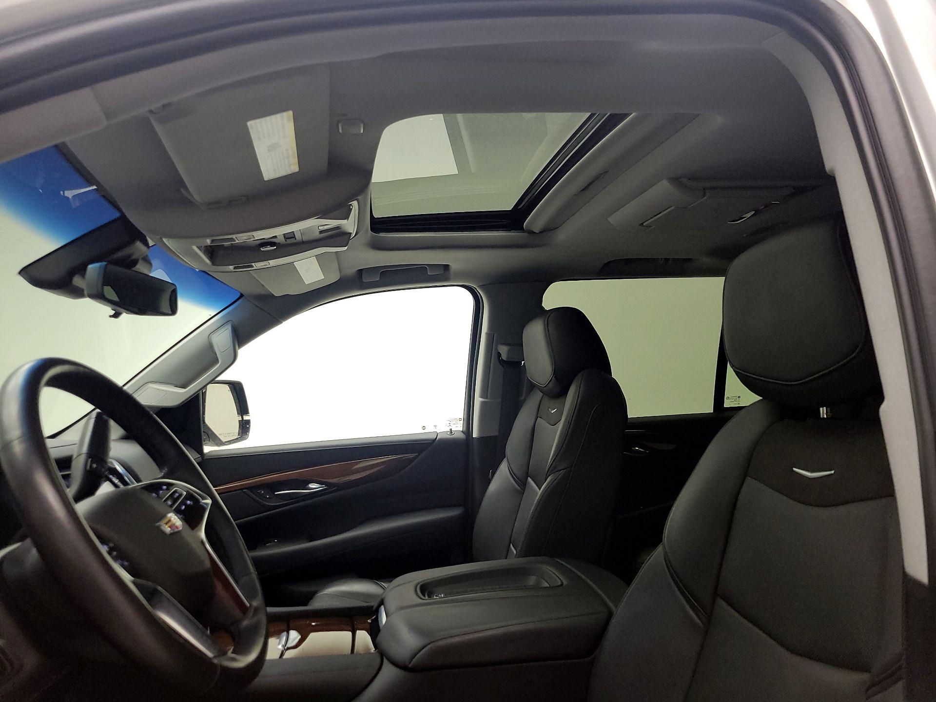 Thumbnail: 2020 Cadillac Escalade - 18