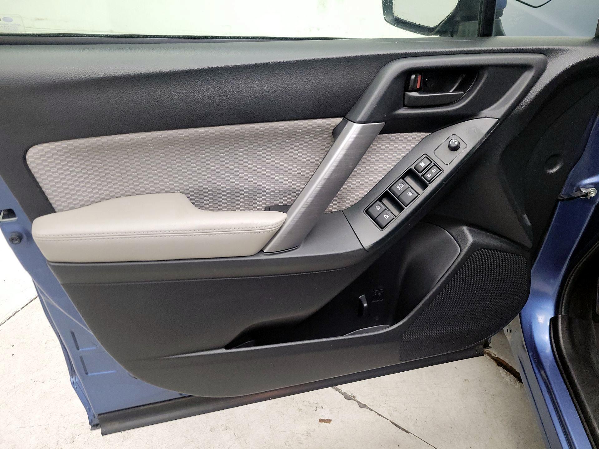 Thumbnail: 2018 Subaru Forester - 12