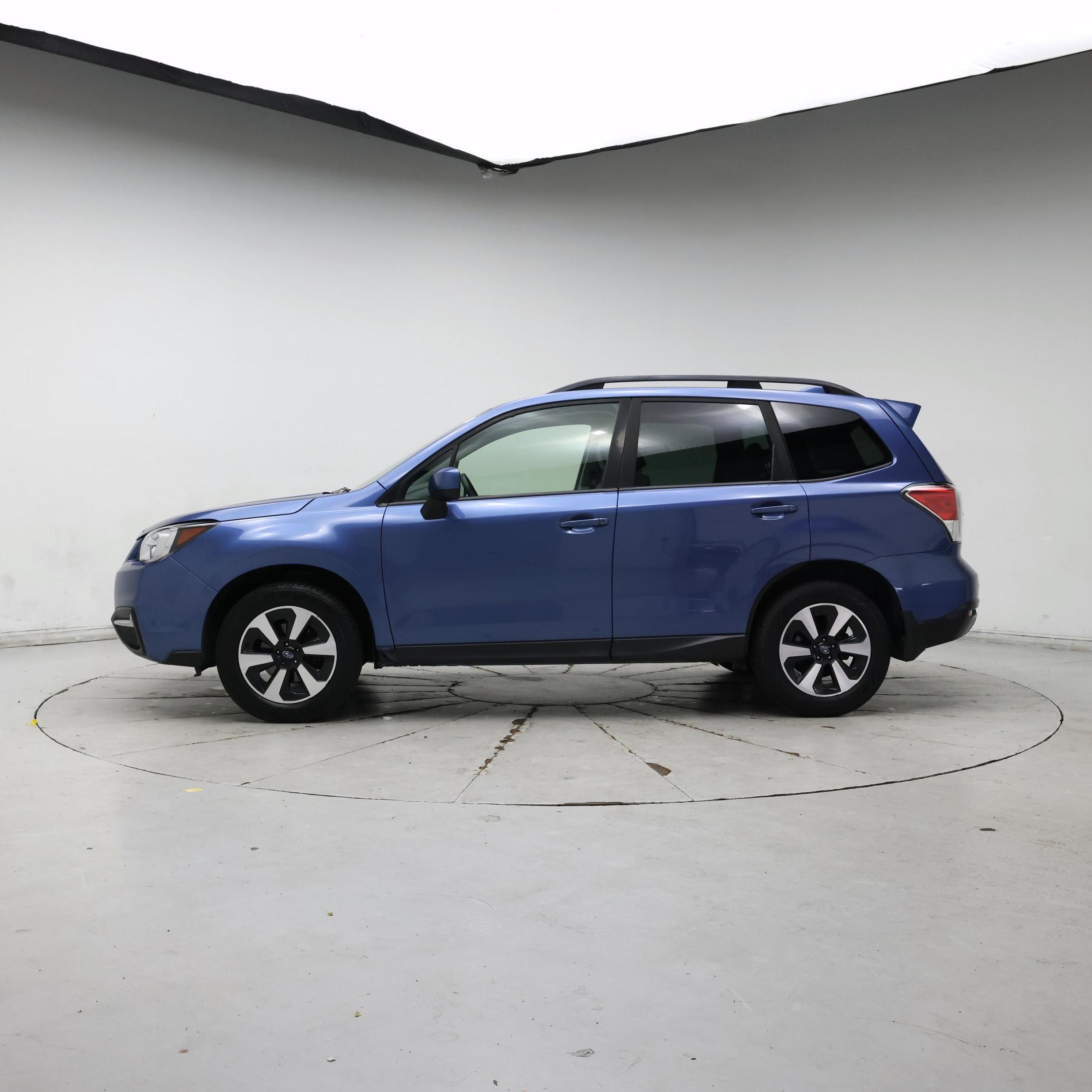 Thumbnail: 2018 Subaru Forester - 3