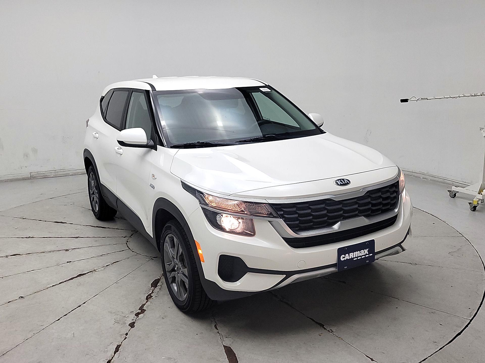 Thumbnail: 2021 Kia Seltos - 1