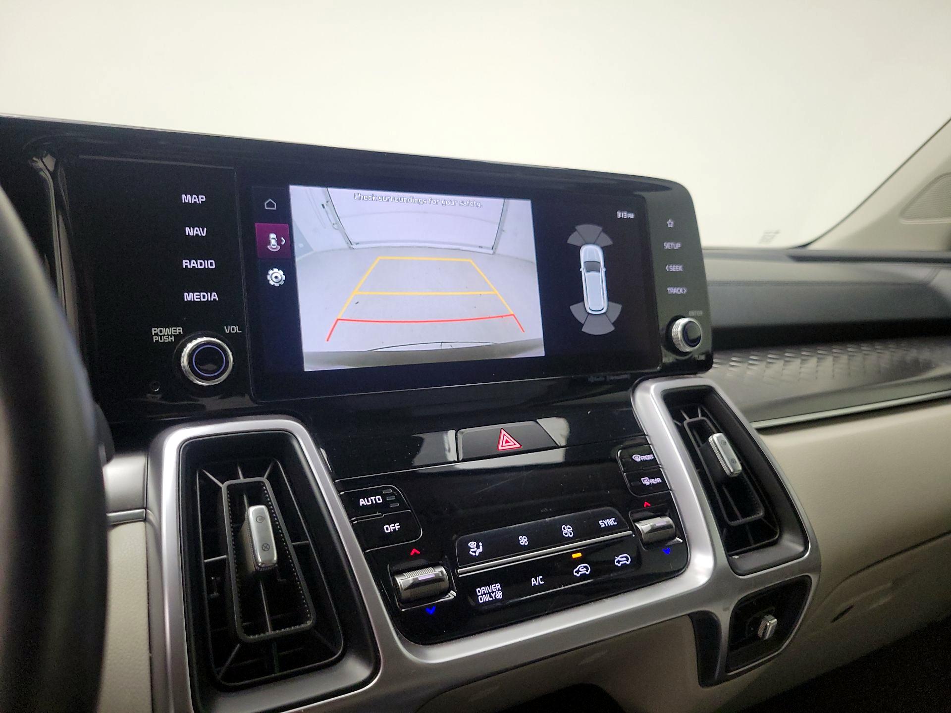 Thumbnail: 2023 Kia Sorento - 15