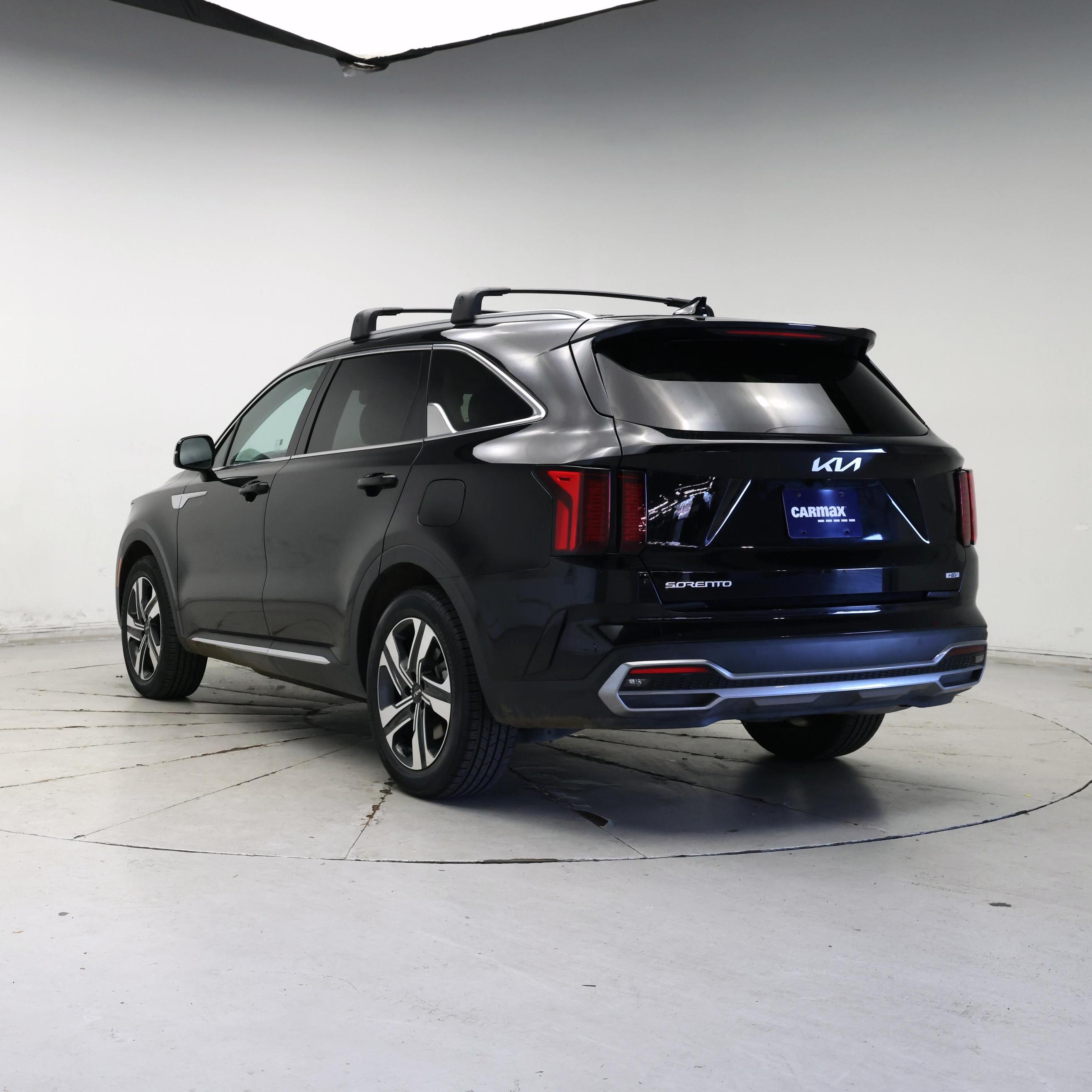 Thumbnail: 2023 Kia Sorento - 2