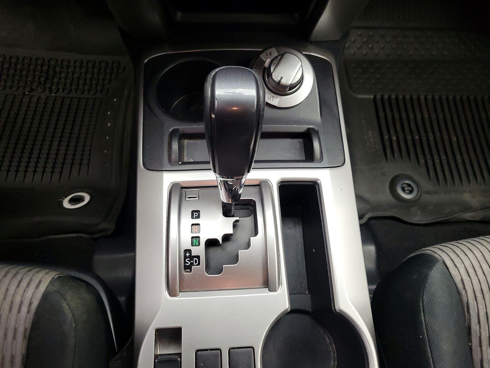 Thumbnail: 2016 Toyota 4Runner - 14