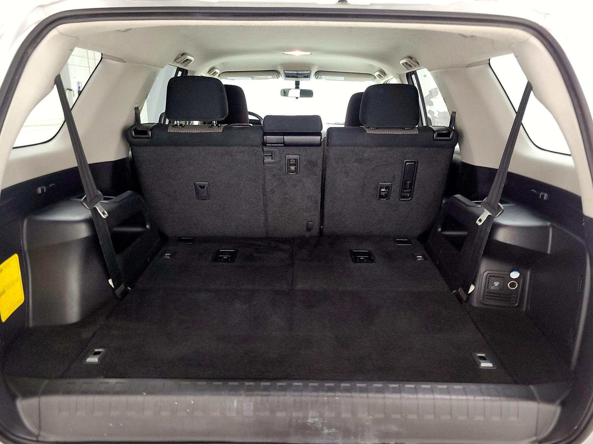 Thumbnail: 2016 Toyota 4Runner - 17