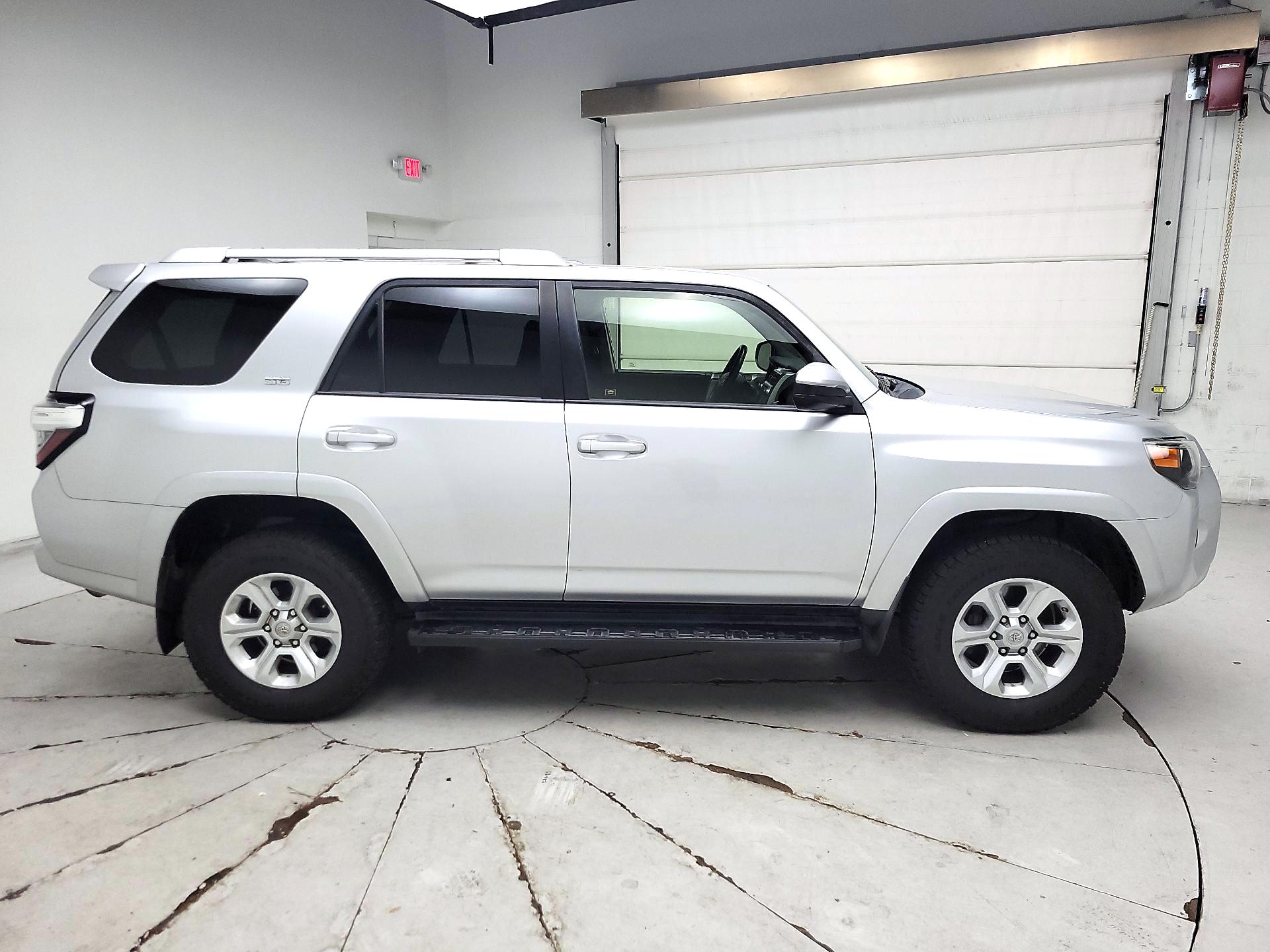 Thumbnail: 2016 Toyota 4Runner - 4