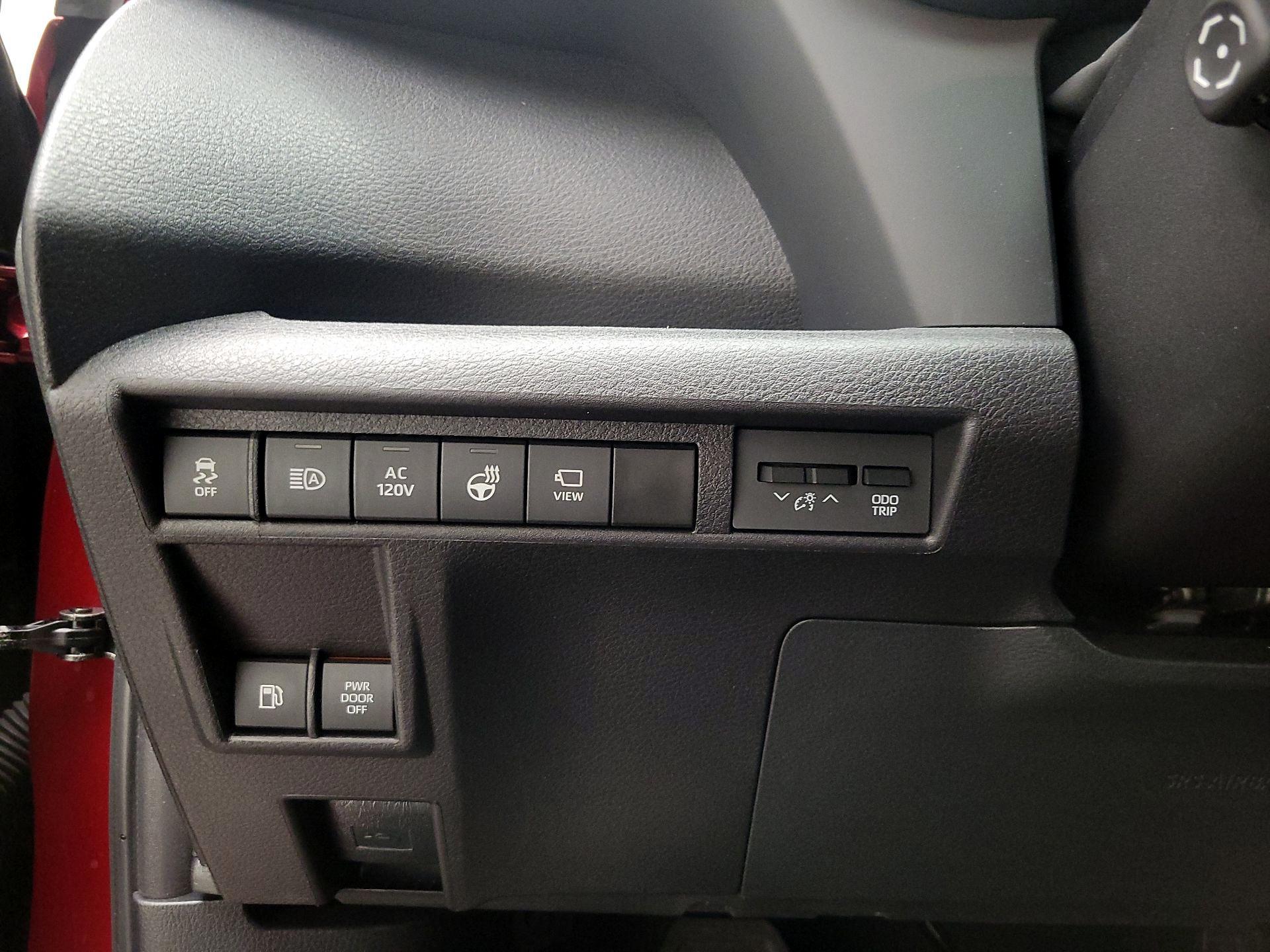 Thumbnail: 2025 Toyota Sienna - 11