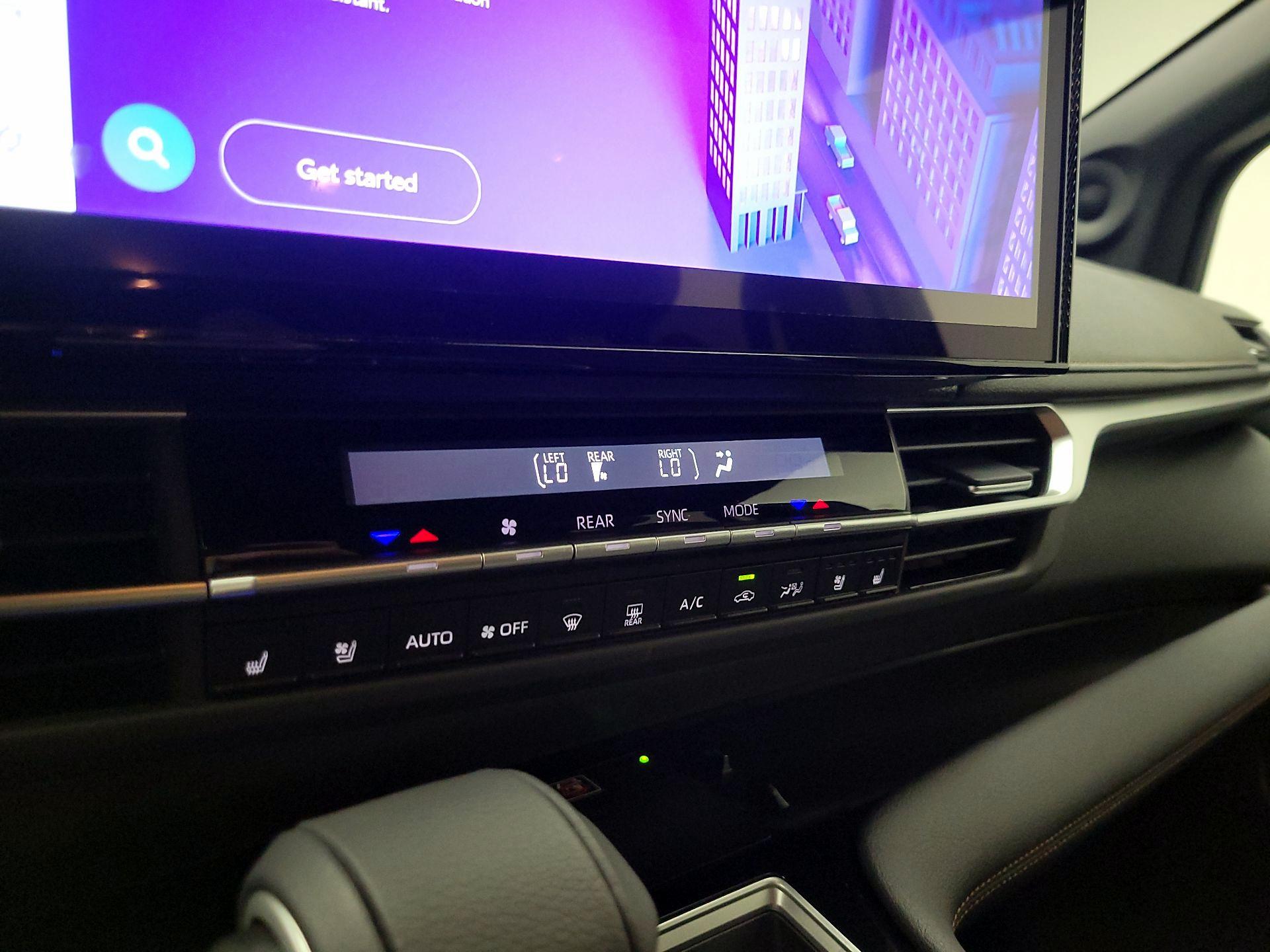 Thumbnail: 2025 Toyota Sienna - 14