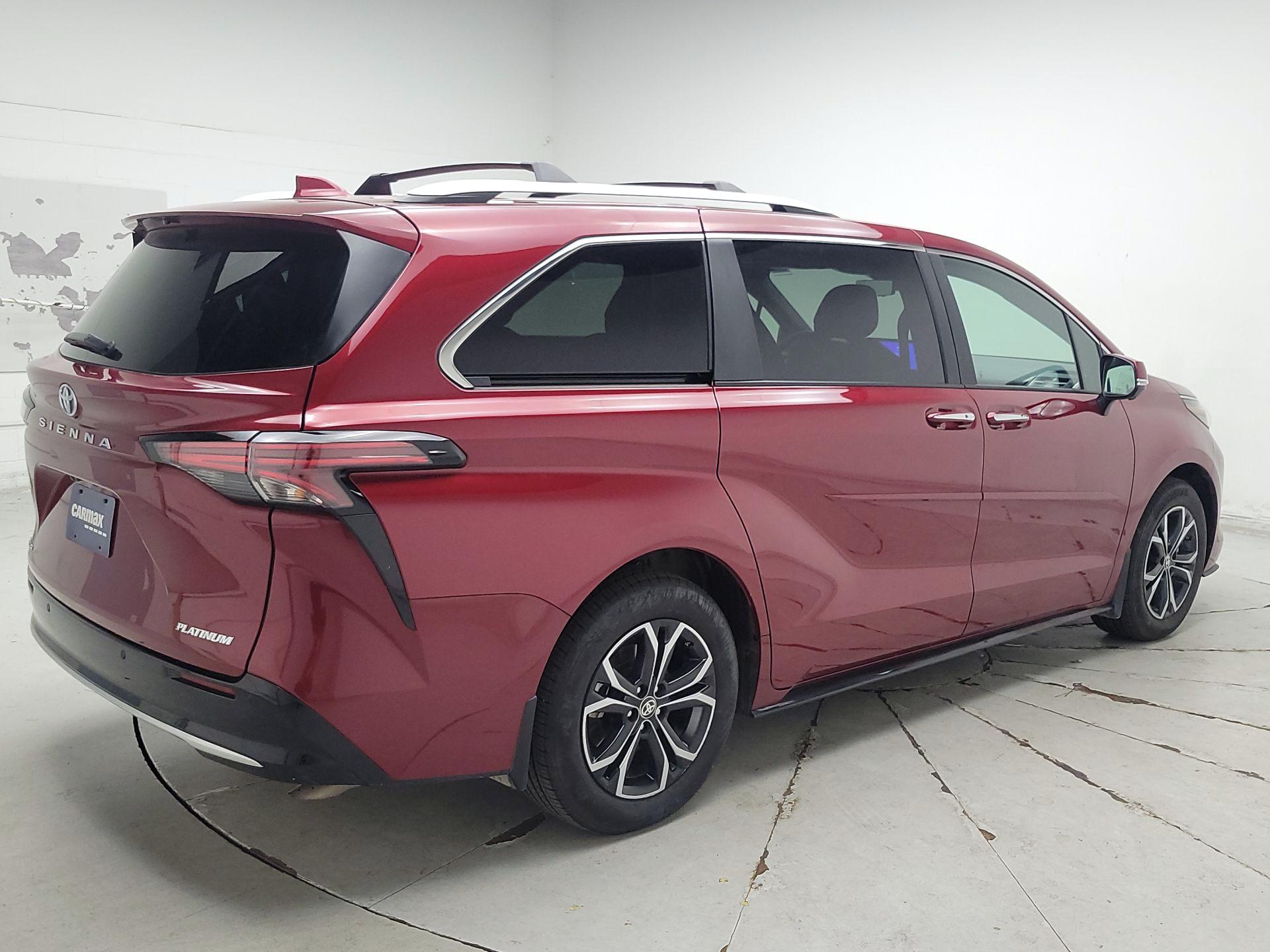 Thumbnail: 2025 Toyota Sienna - 5