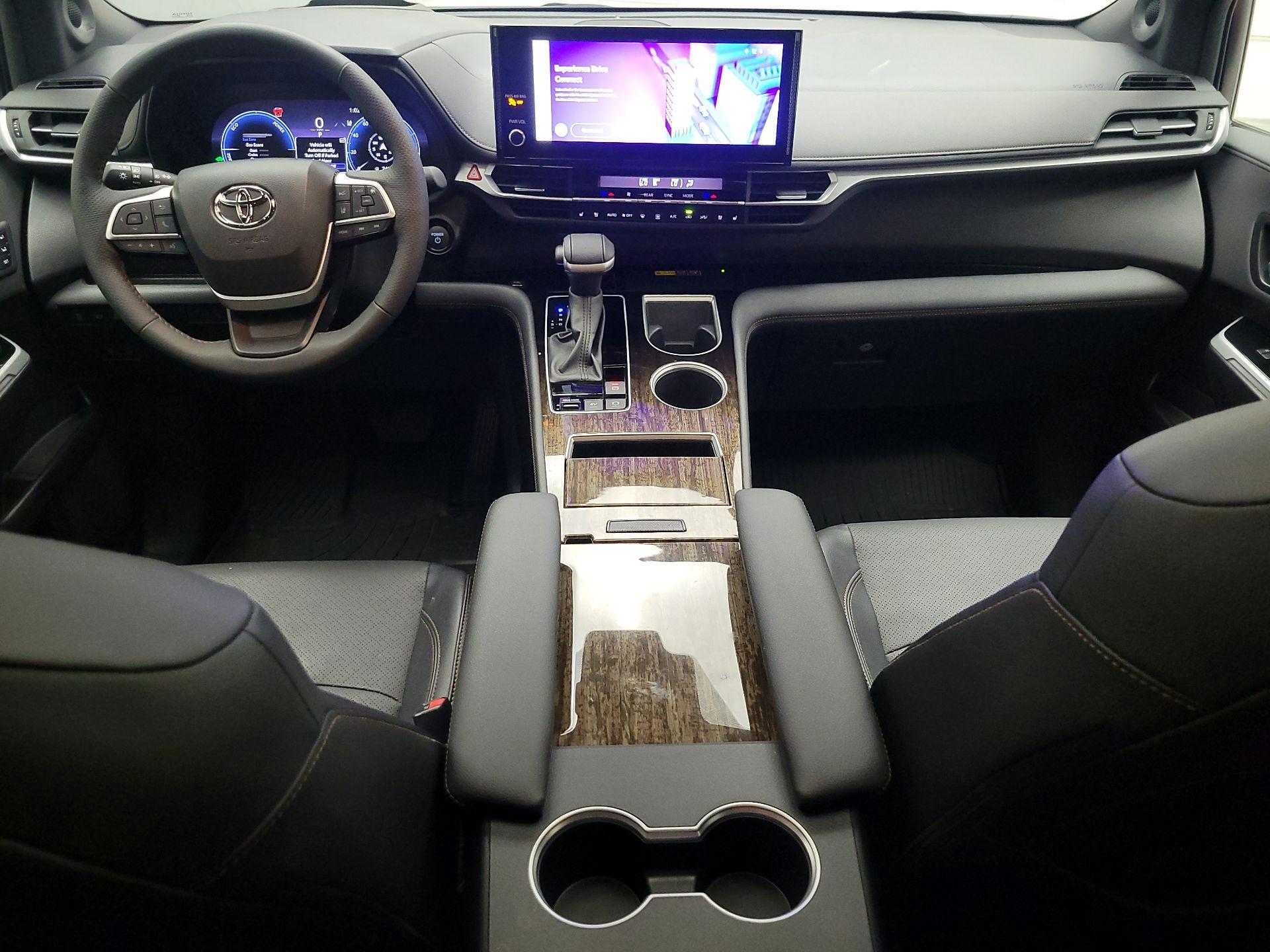 Thumbnail: 2025 Toyota Sienna - 8