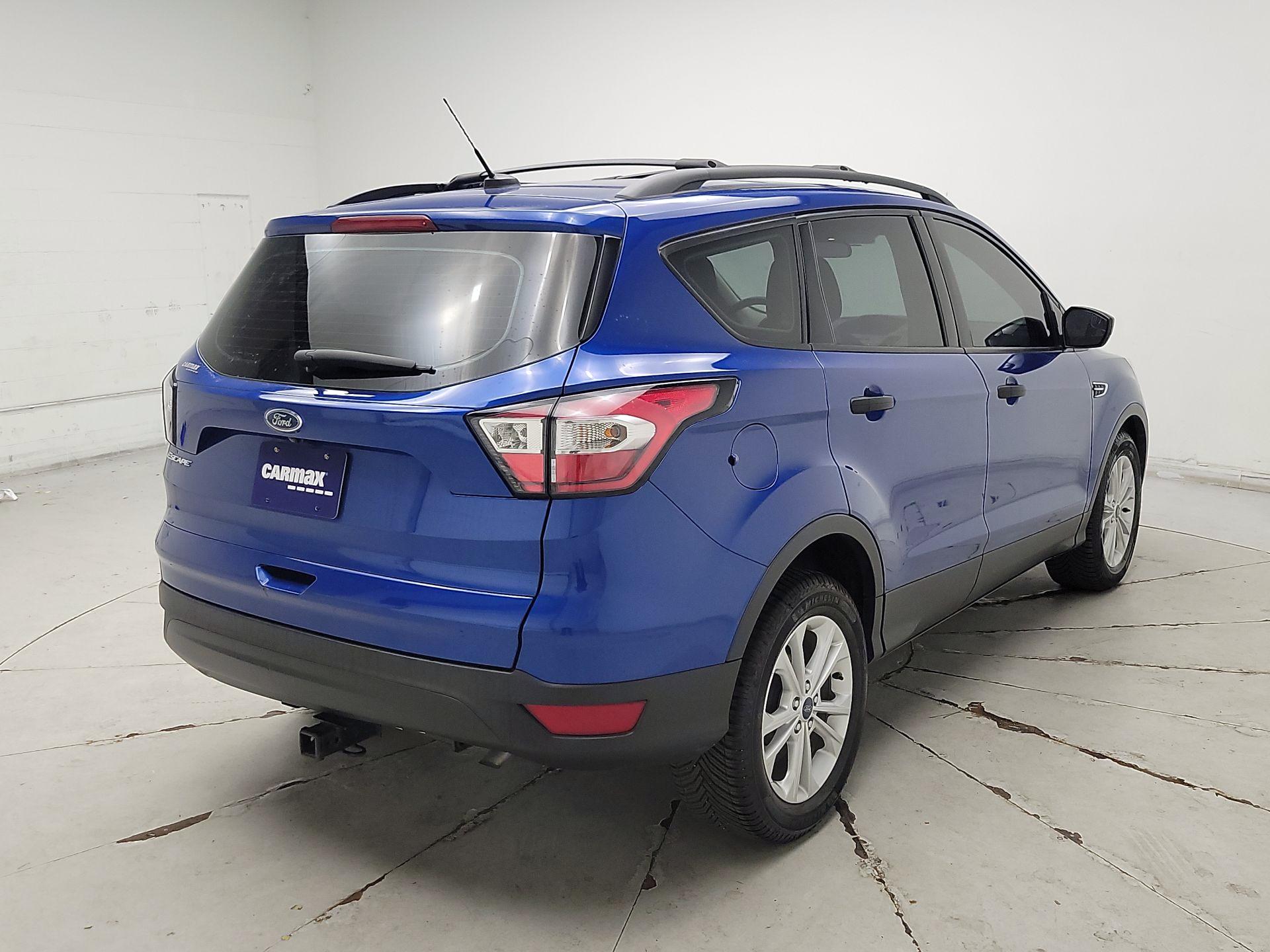 Thumbnail: 2017 Ford Escape - 5