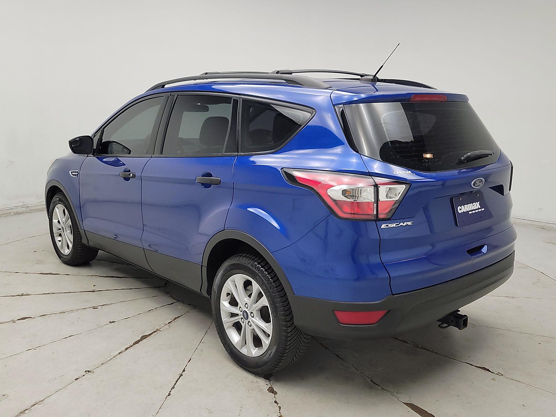 Thumbnail: 2017 Ford Escape - 7