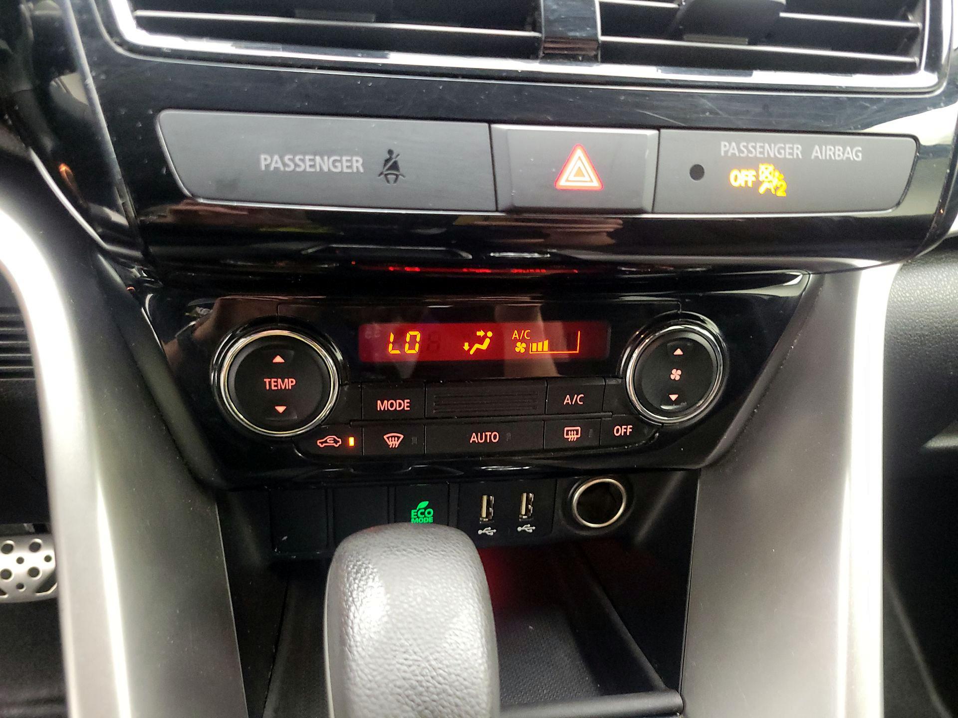 Thumbnail: 2022 Mitsubishi Eclipse Cross - 14