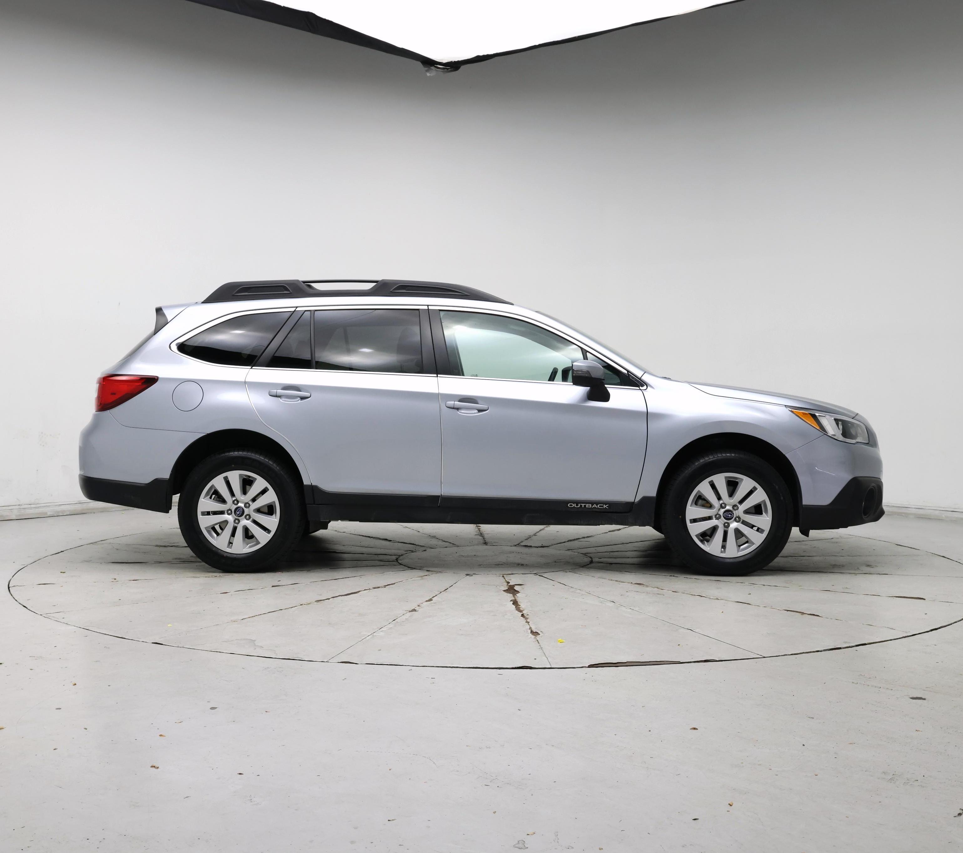 Thumbnail: 2015 Subaru Outback - 7