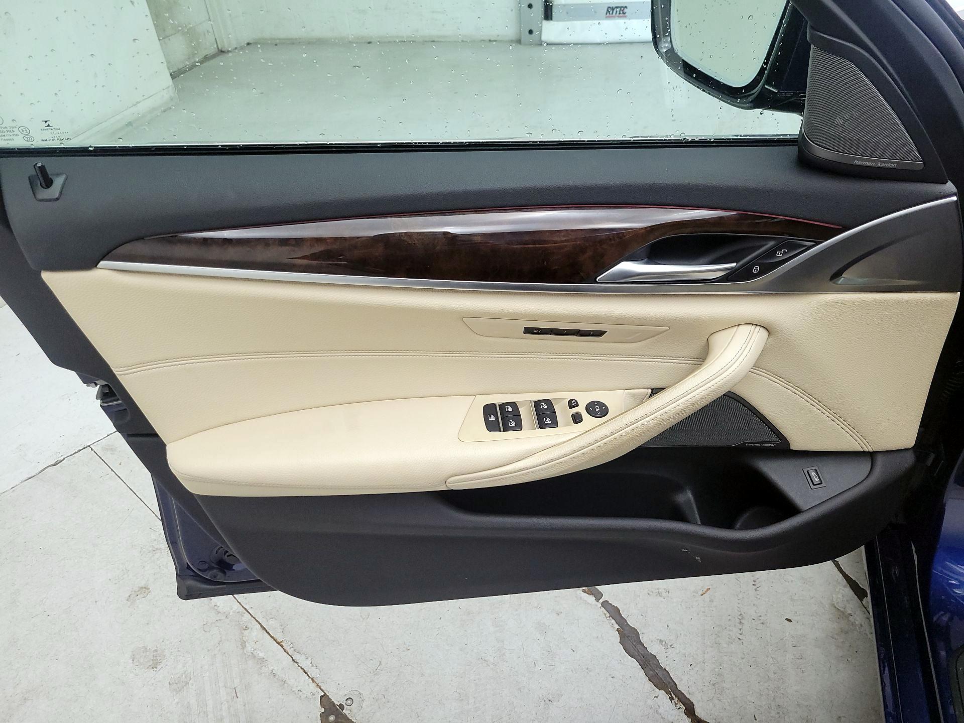 Thumbnail: 2017 BMW 5 Series - 10