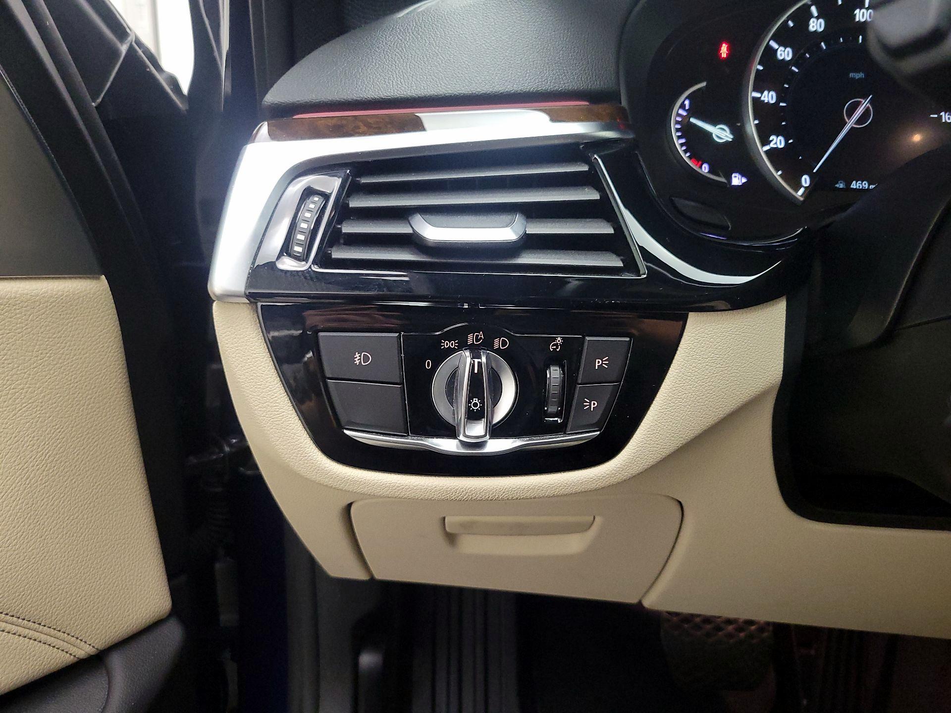 Thumbnail: 2017 BMW 5 Series - 11