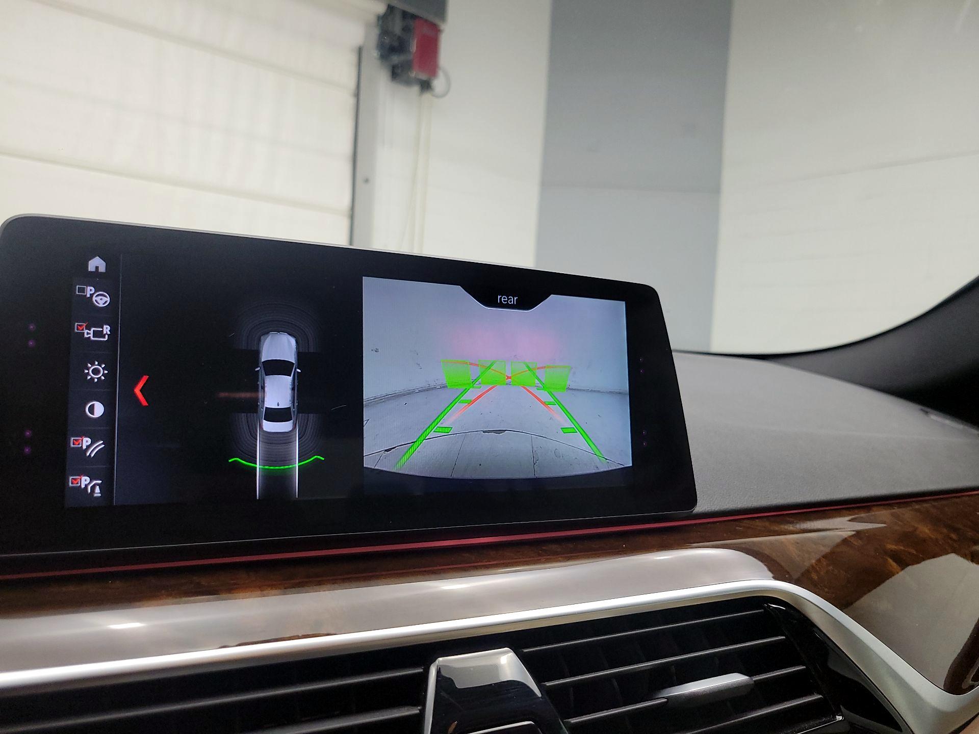 Thumbnail: 2017 BMW 5 Series - 13