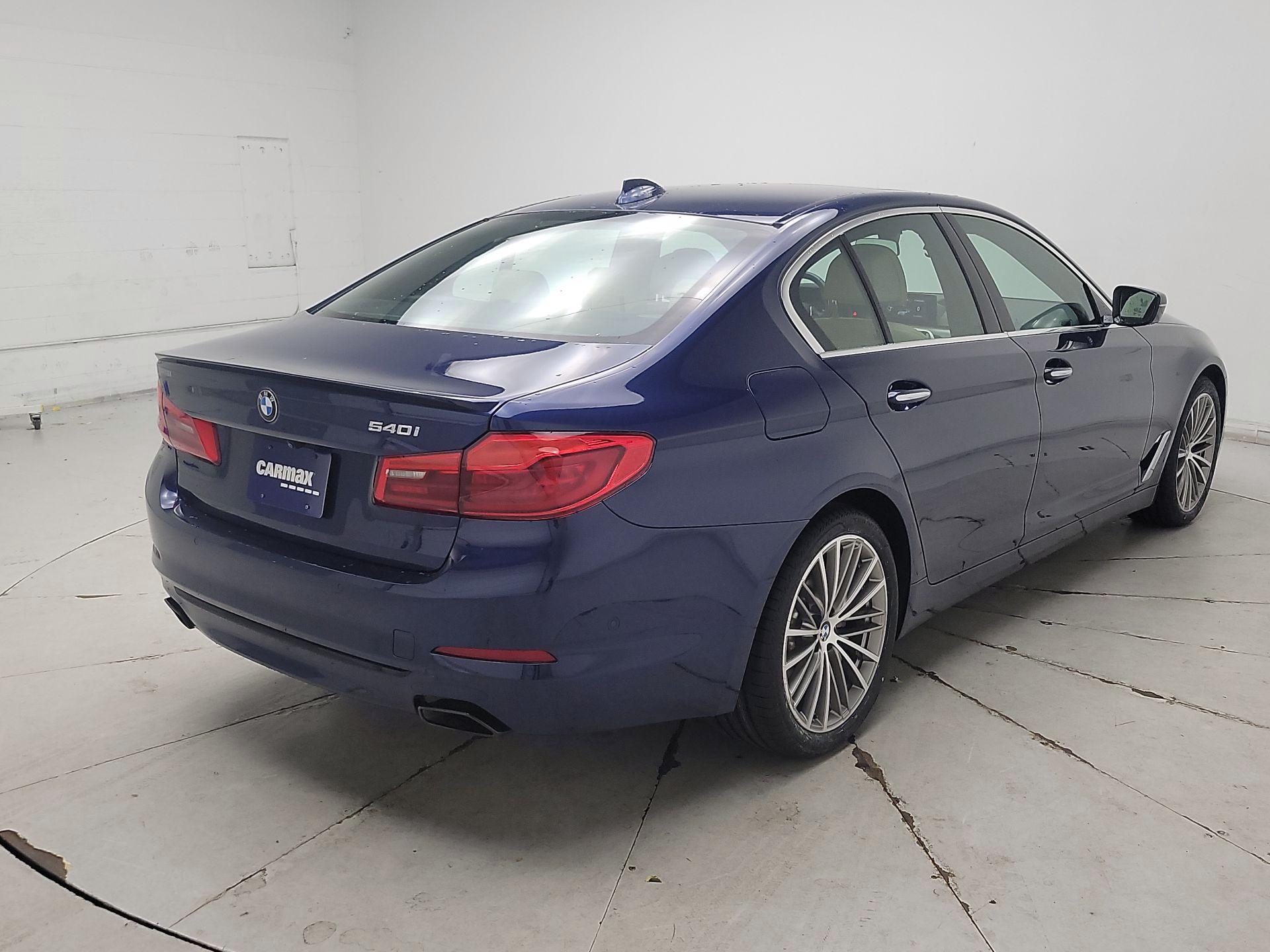 Thumbnail: 2017 BMW 5 Series - 5