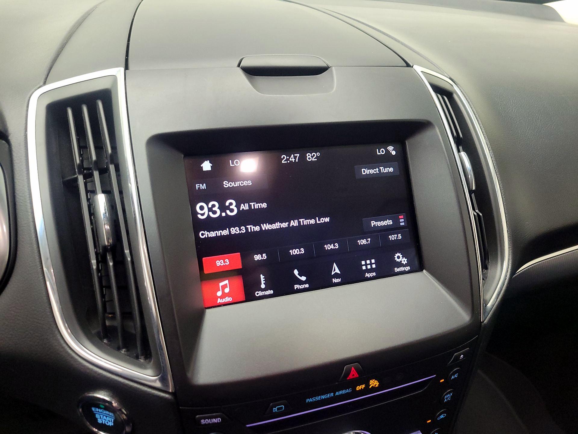 Thumbnail: 2019 Ford Edge - 16