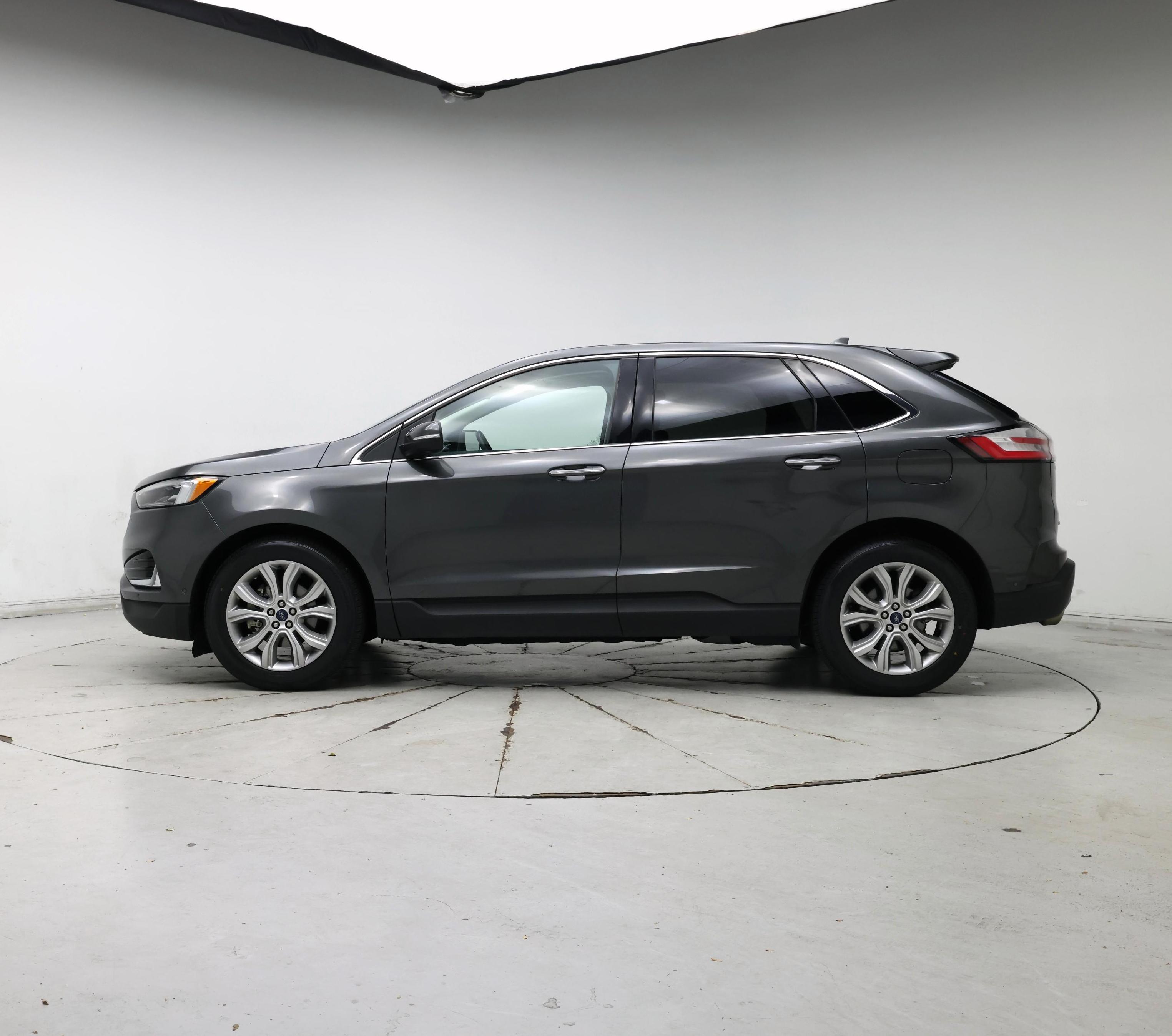 Thumbnail: 2019 Ford Edge - 3