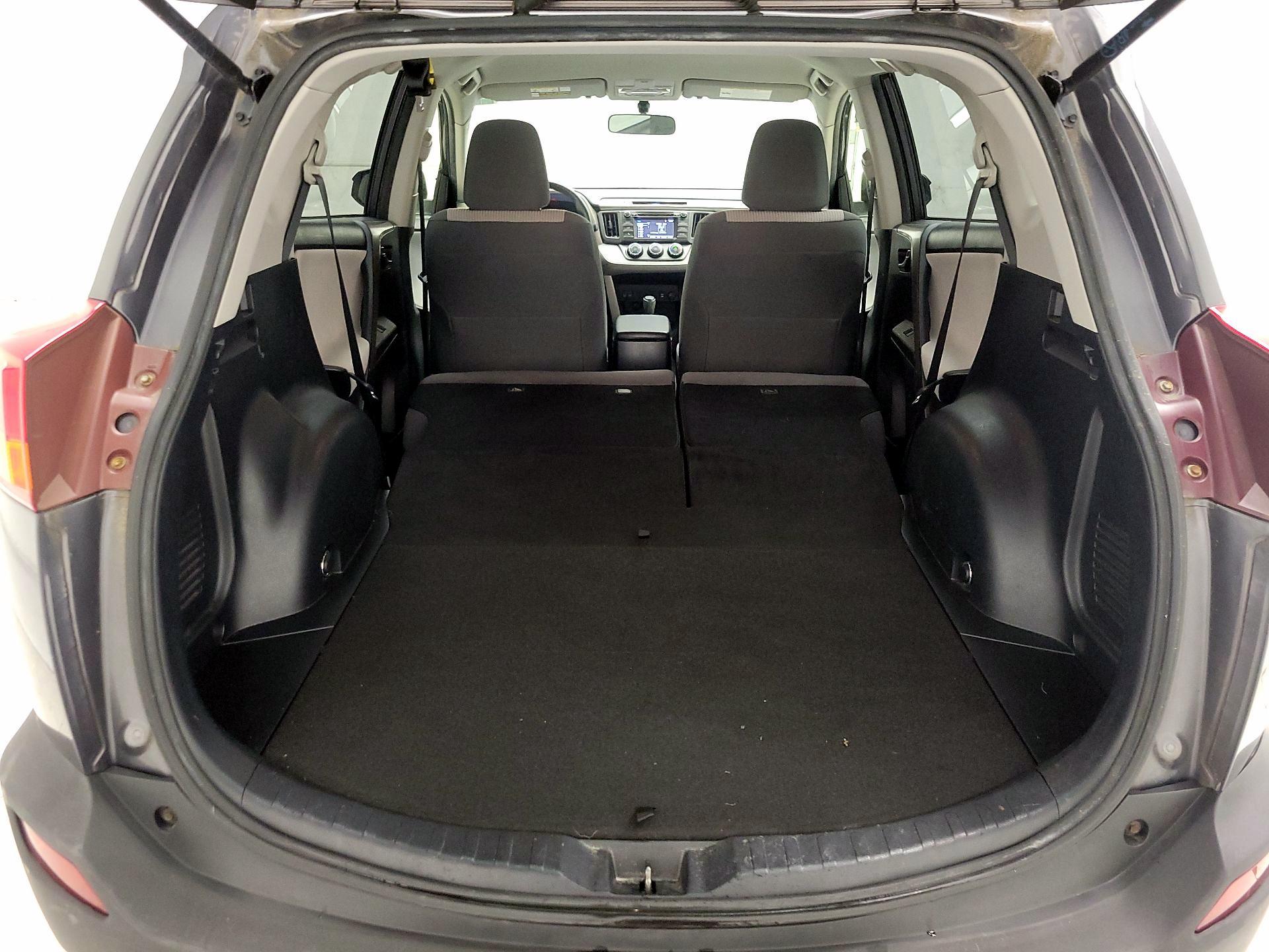 Thumbnail: 2015 Toyota RAV4 - 19