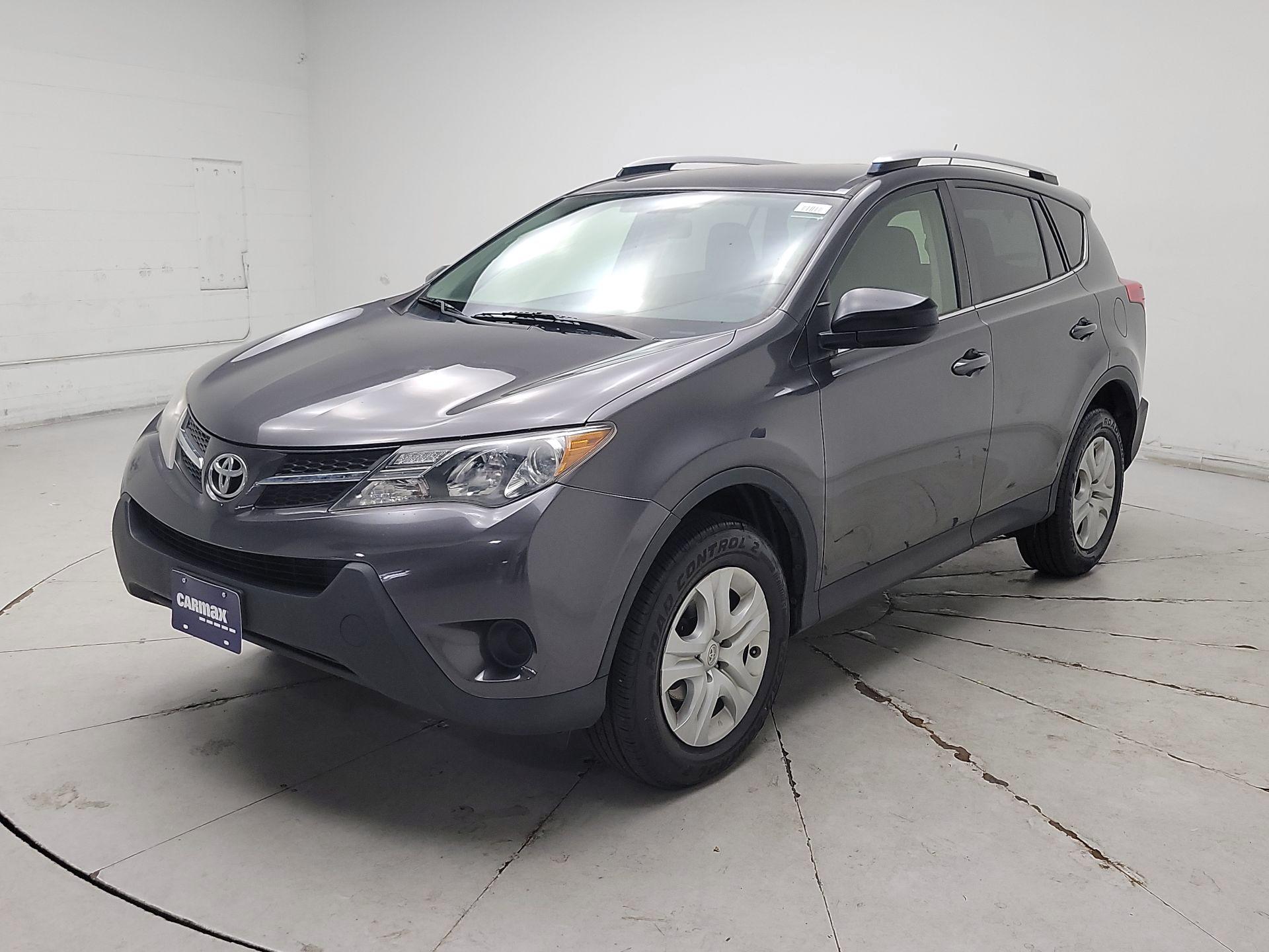 Thumbnail: 2015 Toyota RAV4 - 3