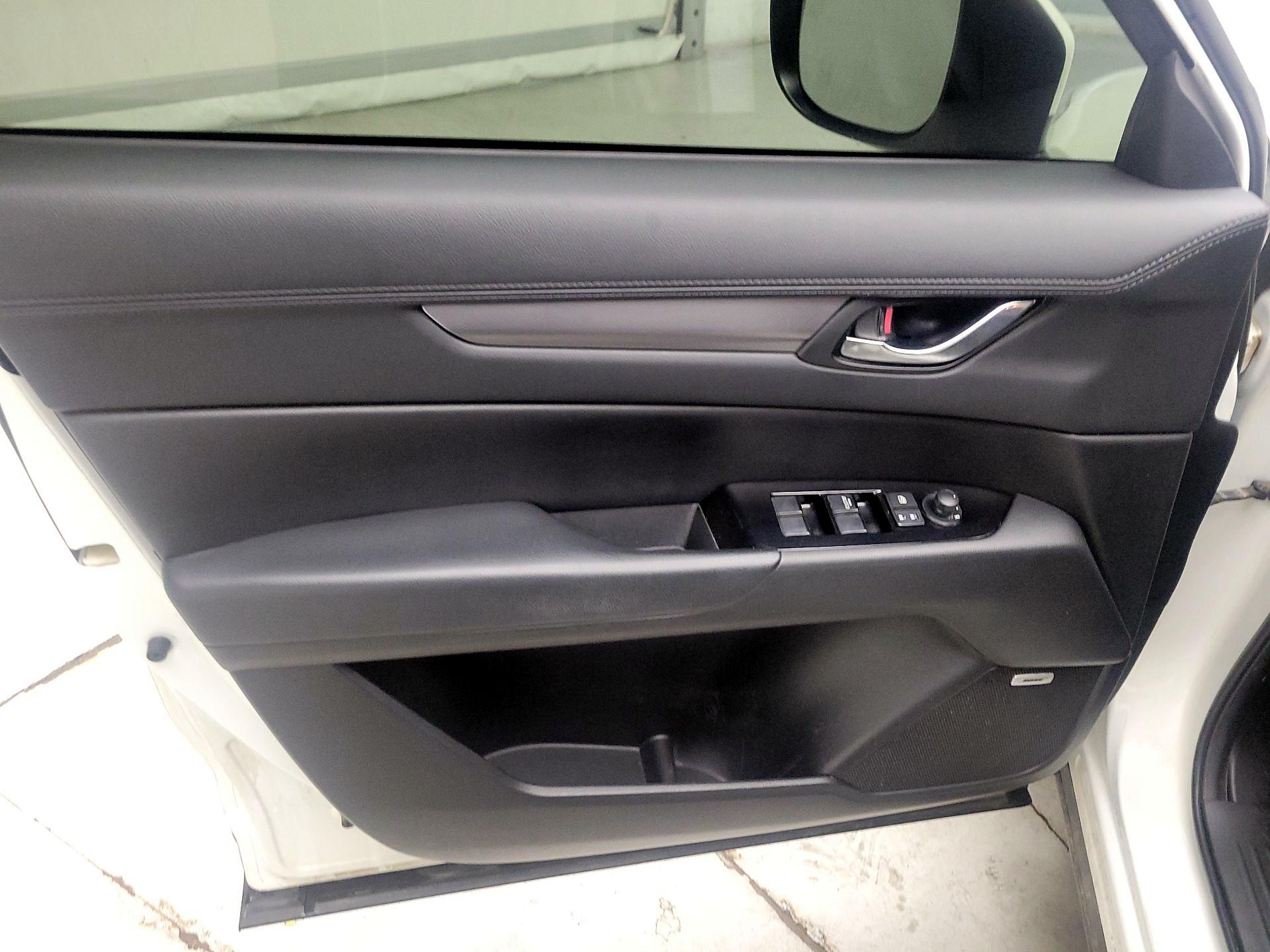 Thumbnail: 2017 Mazda CX-5 - 10