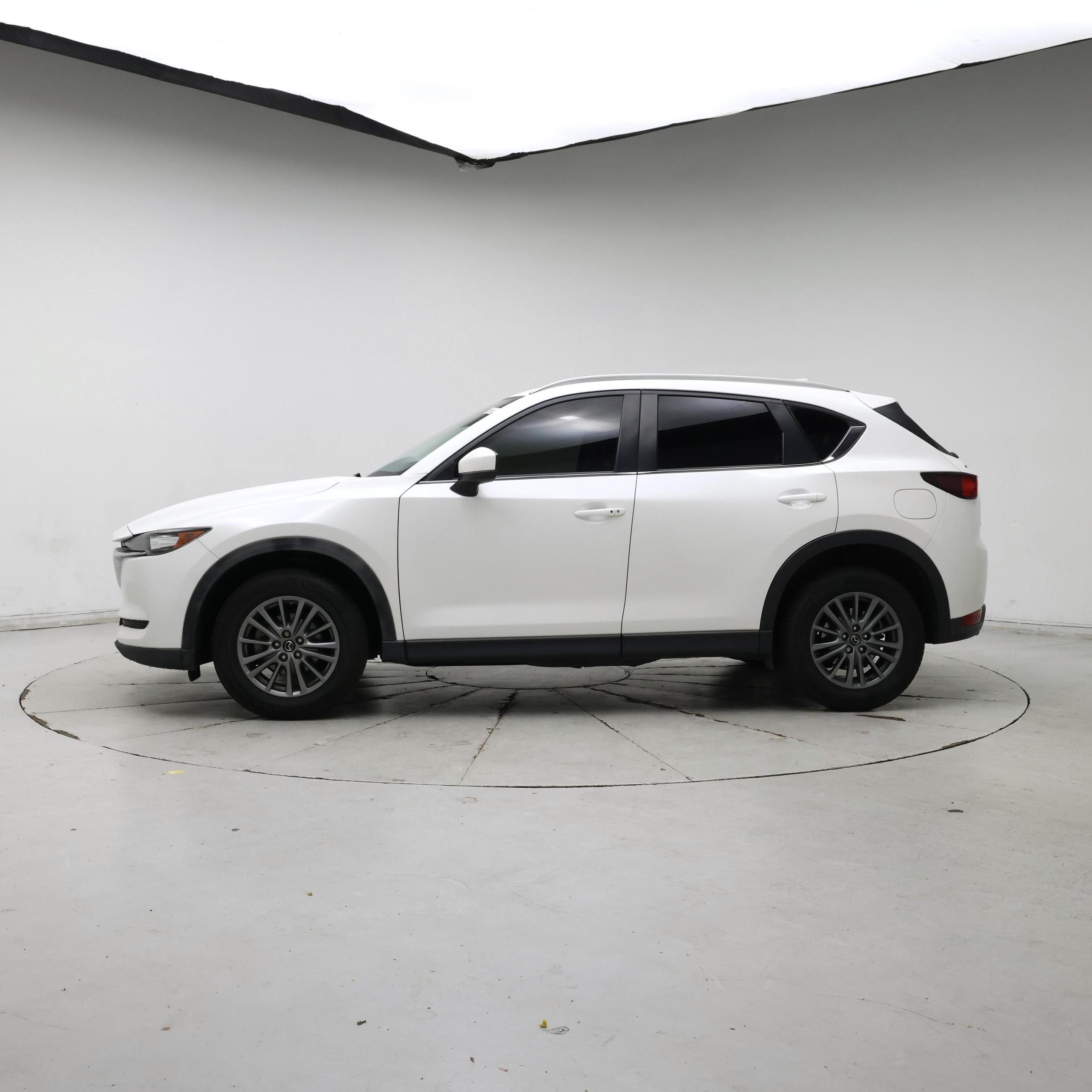 Thumbnail: 2017 Mazda CX-5 - 3