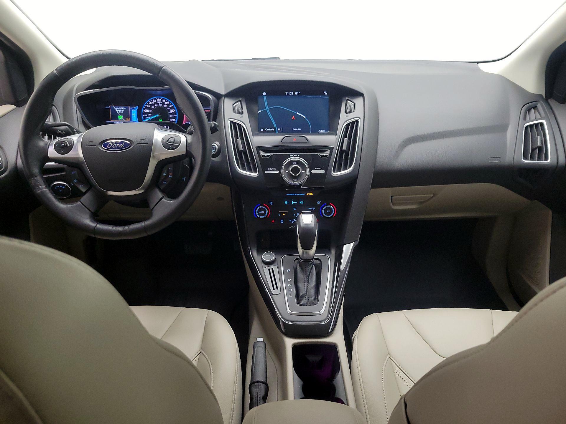 Thumbnail: 2016 Ford Focus - 8