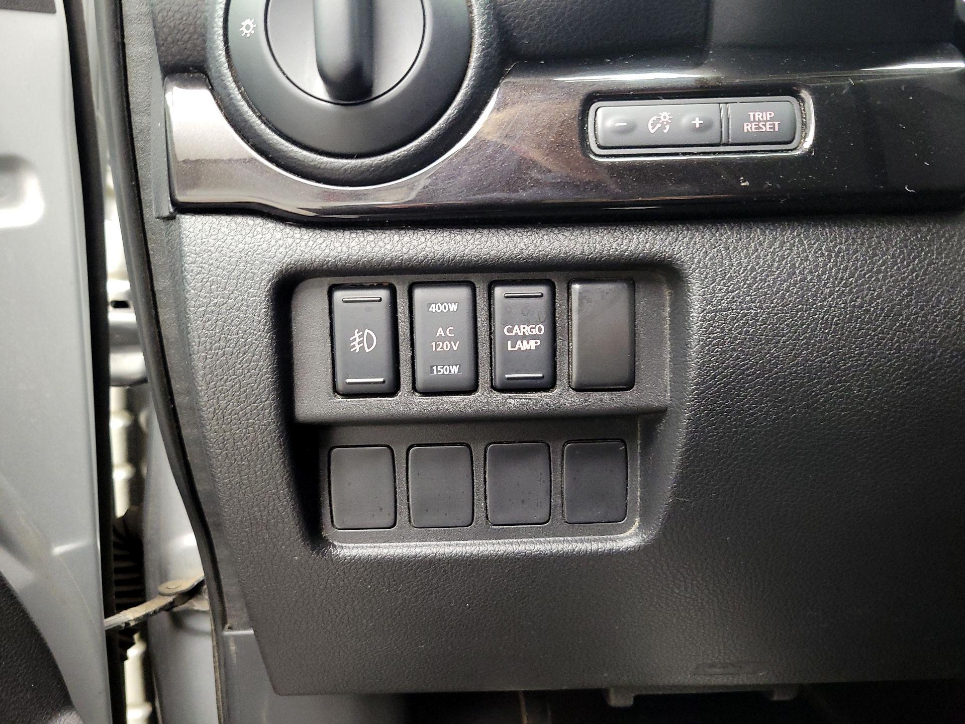 Thumbnail: 2017 Nissan Titan - 13