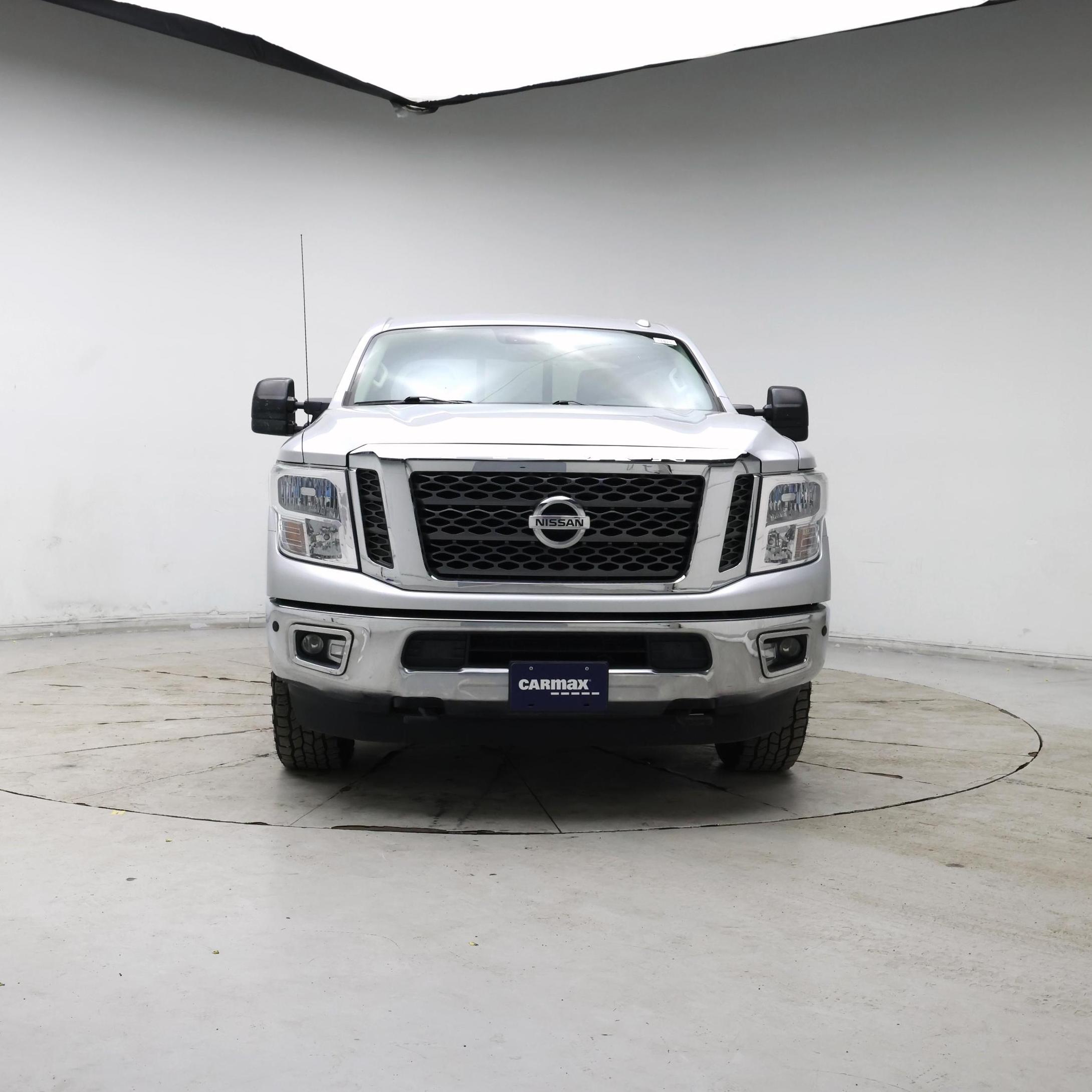 Thumbnail: 2017 Nissan Titan - 5